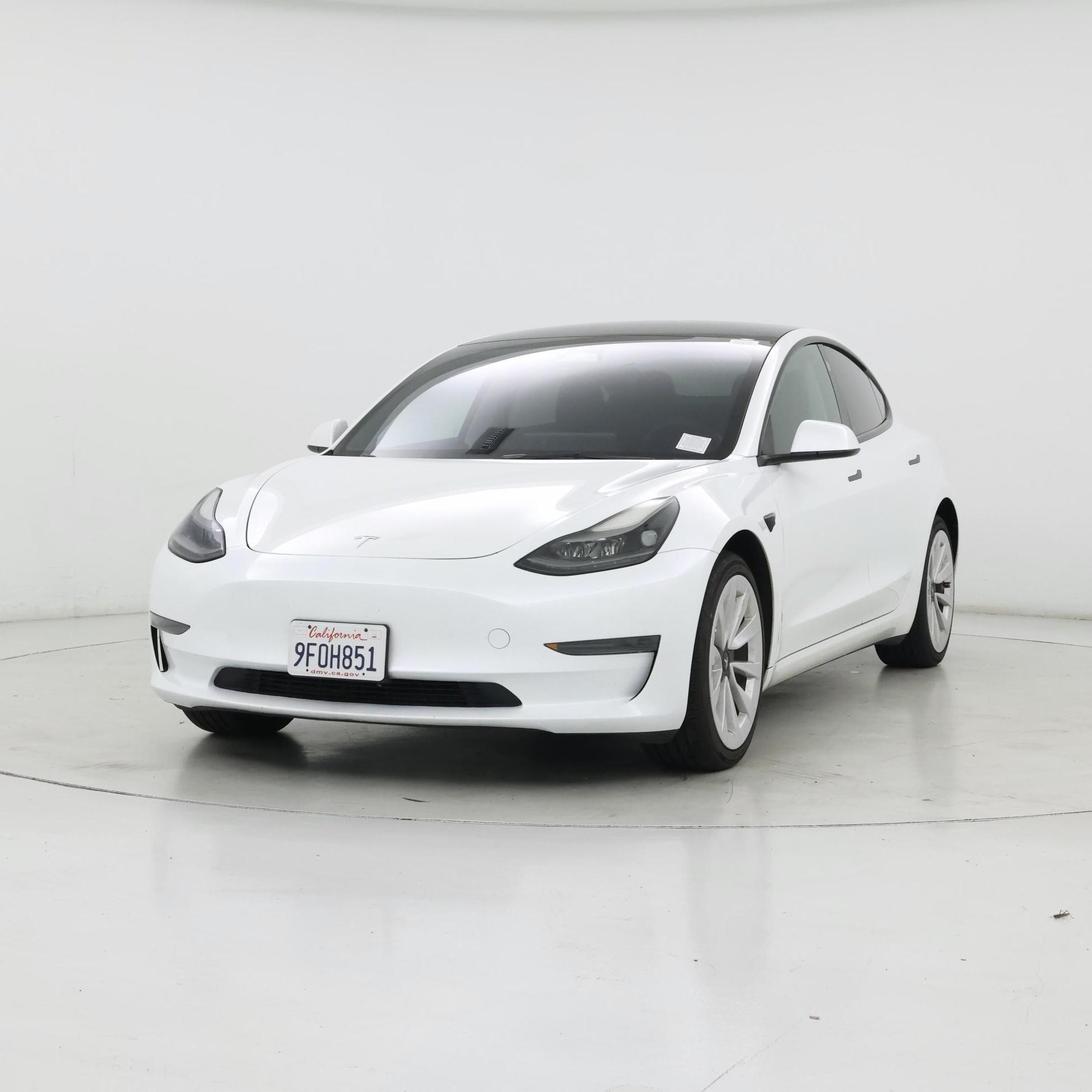 Thumbnail: 2023 Tesla Model 3 - 4