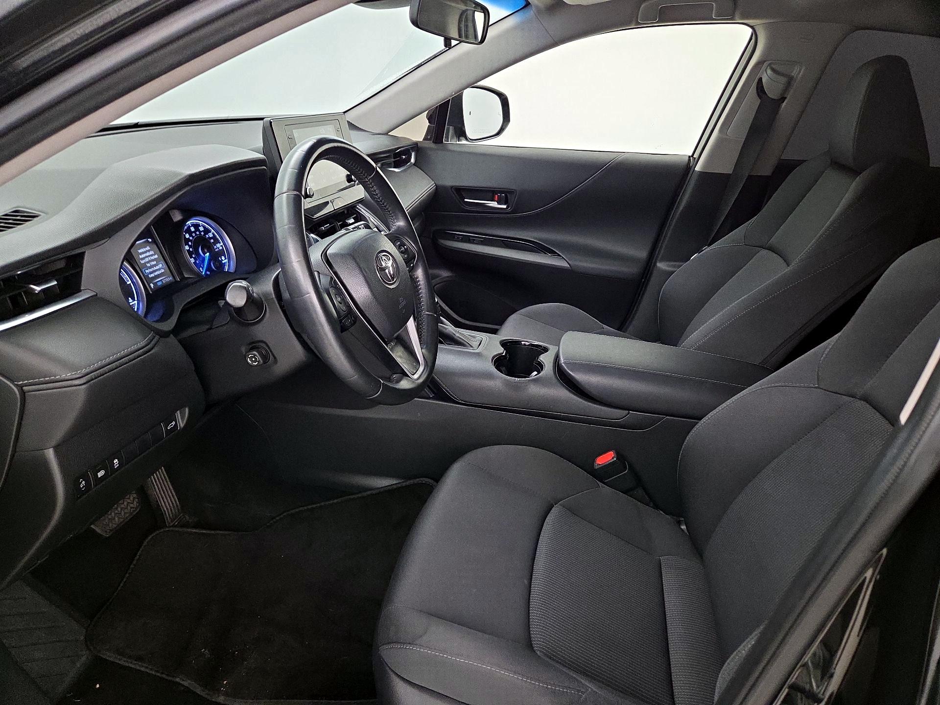 Thumbnail: 2021 Toyota Venza - 11