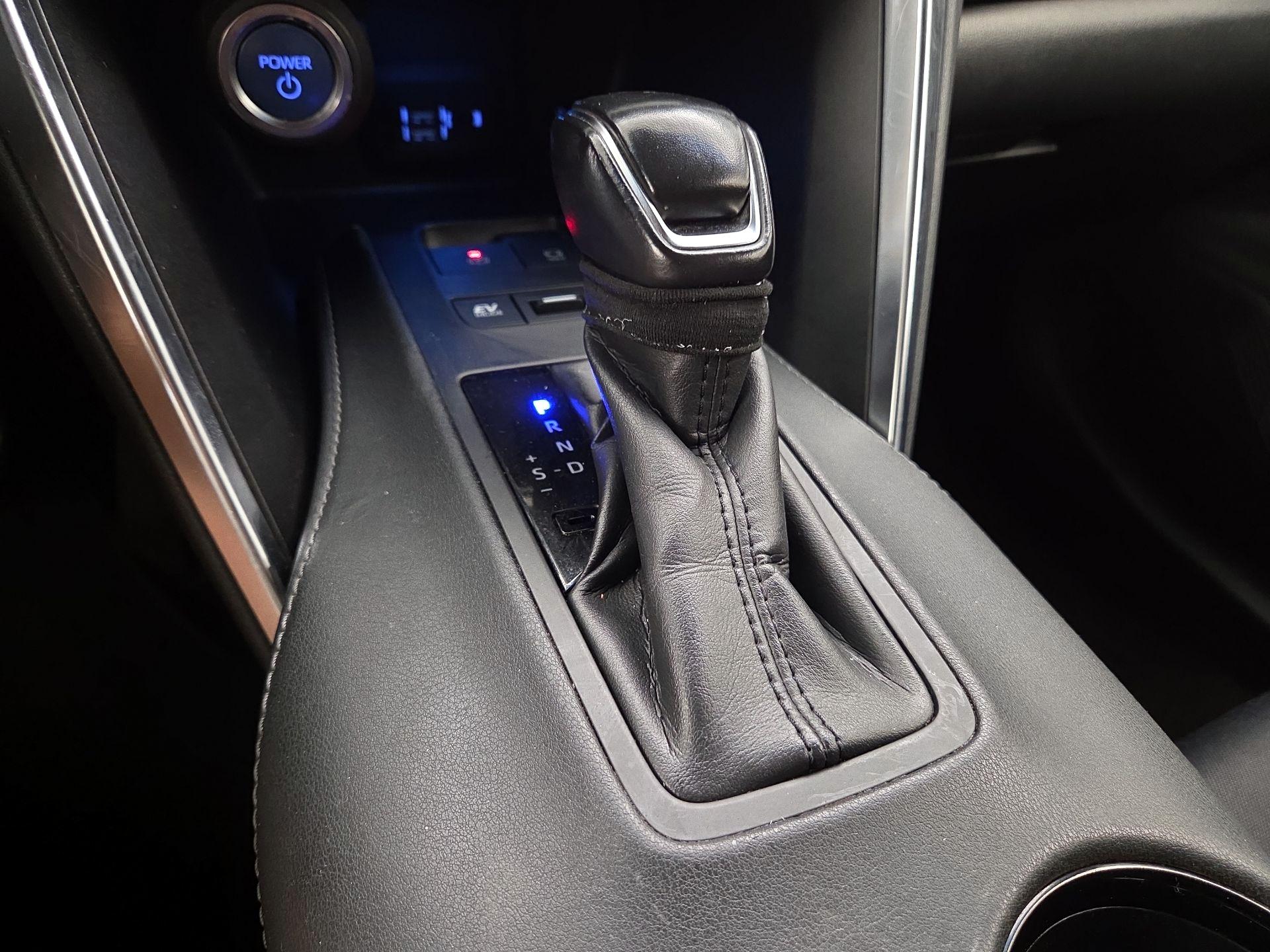 Thumbnail: 2021 Toyota Venza - 17