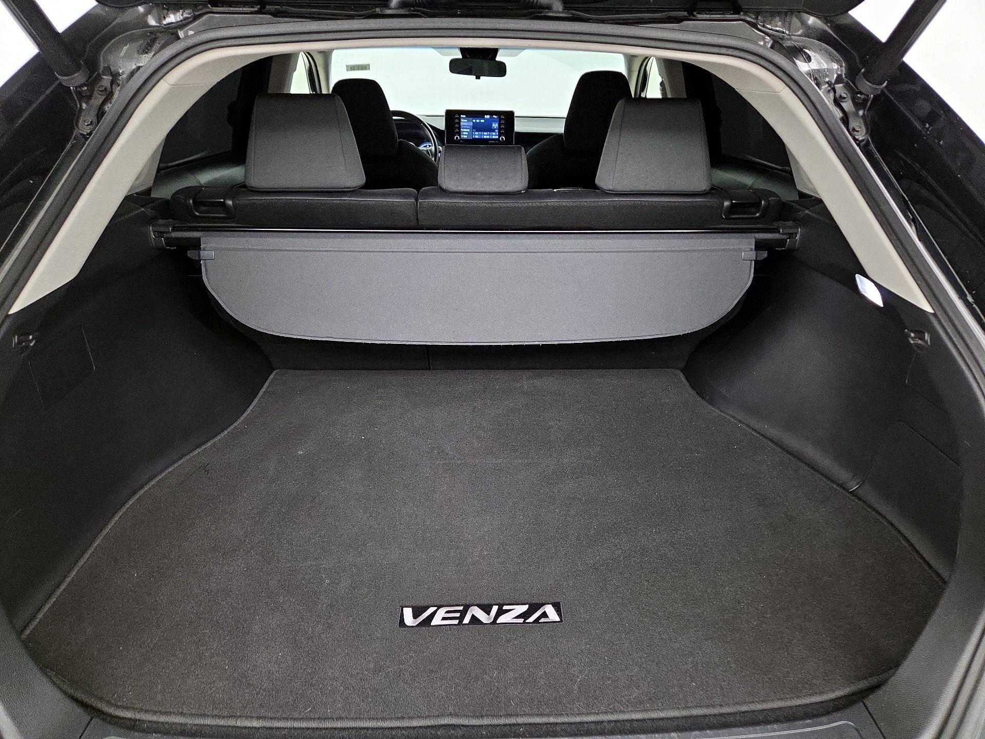 Thumbnail: 2021 Toyota Venza - 20