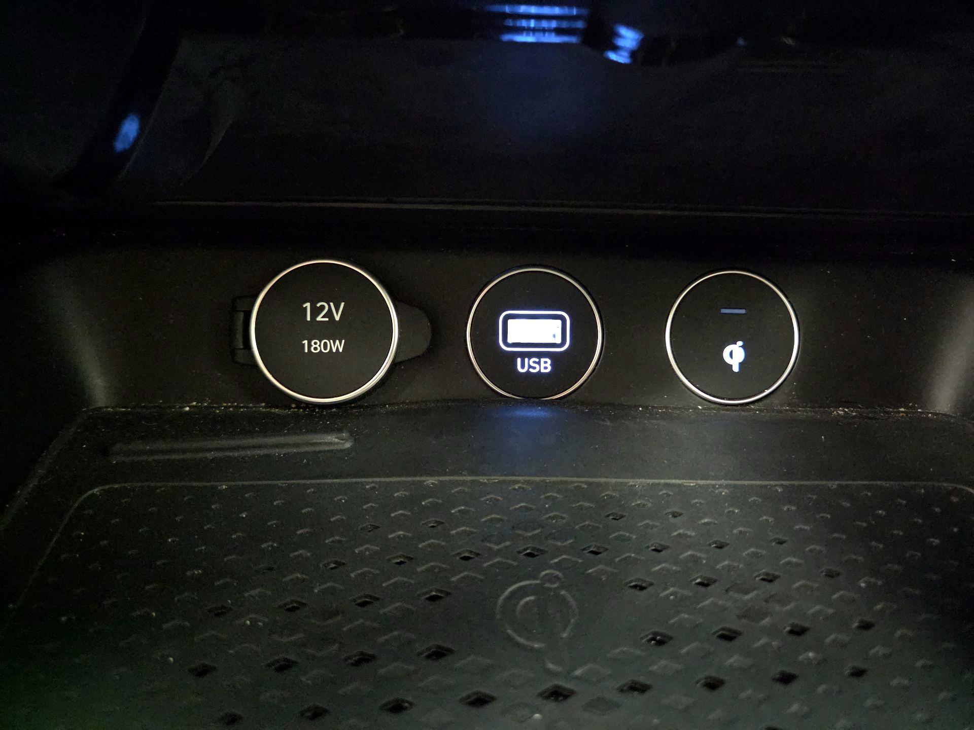 Thumbnail: 2022 Genesis G70 - 19