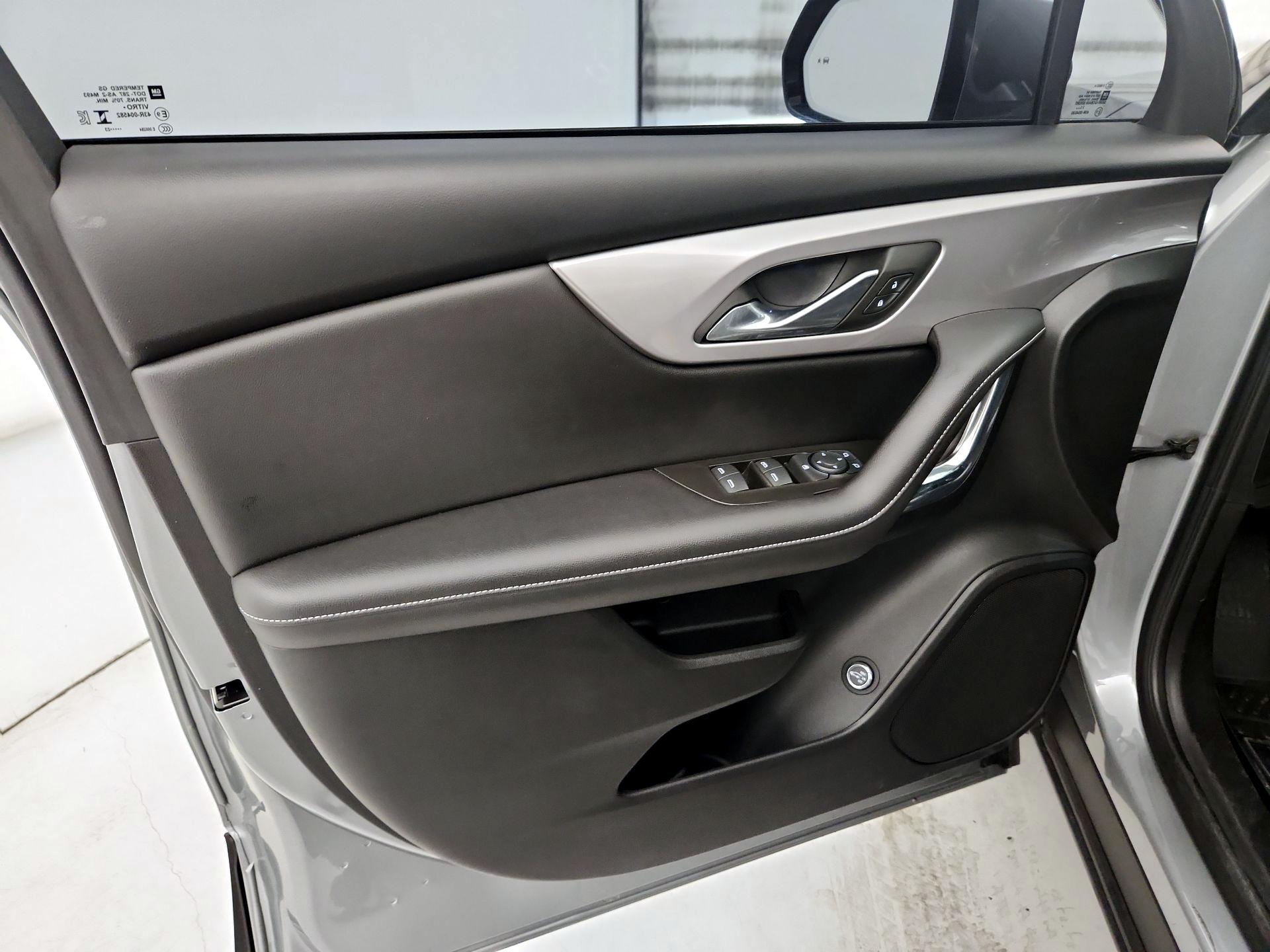 Thumbnail: 2023 Chevrolet Blazer - 12