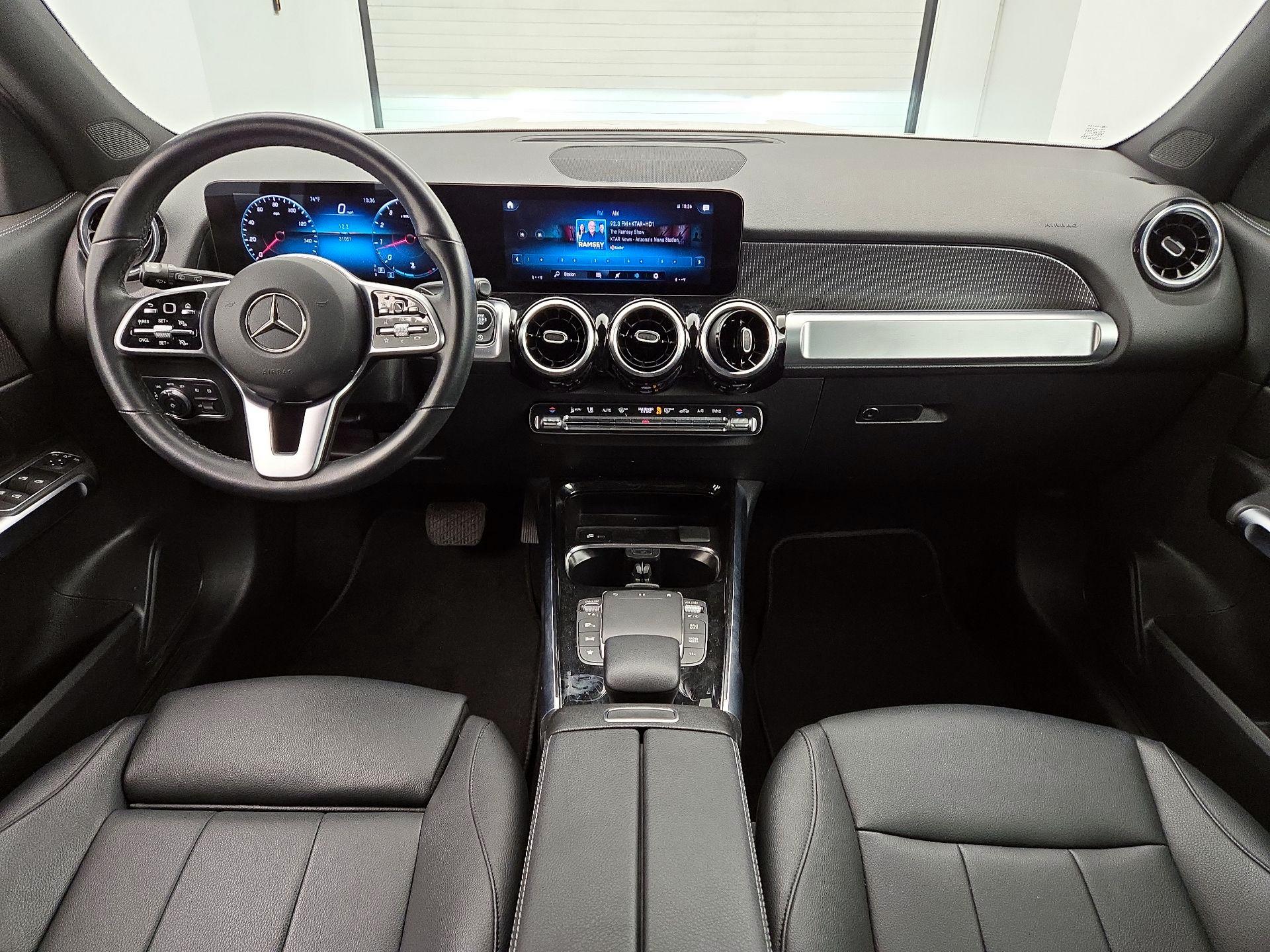 Thumbnail: 2022 Mercedes-Benz GLB - 9