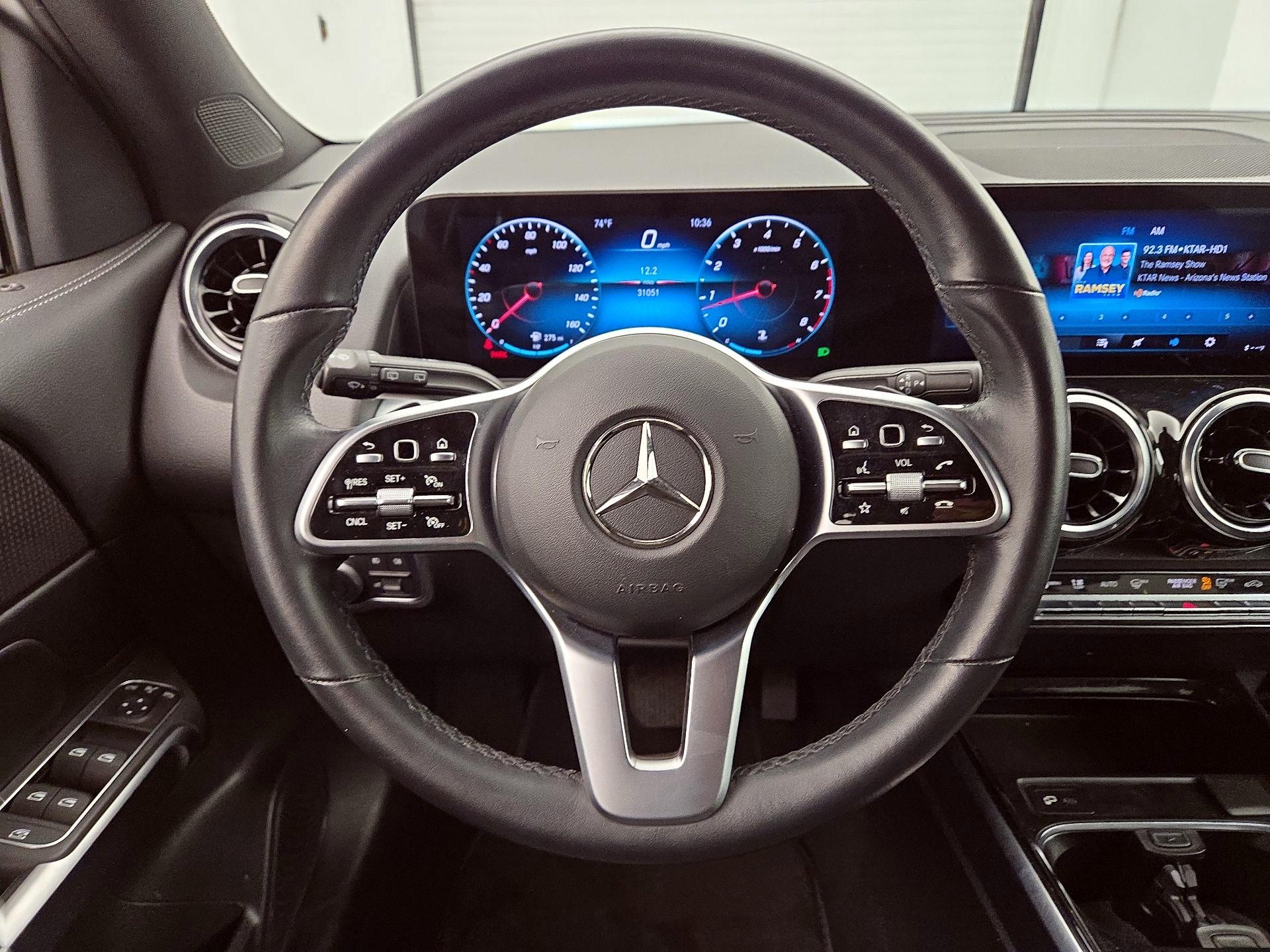 Thumbnail: 2022 Mercedes-Benz GLB - 10