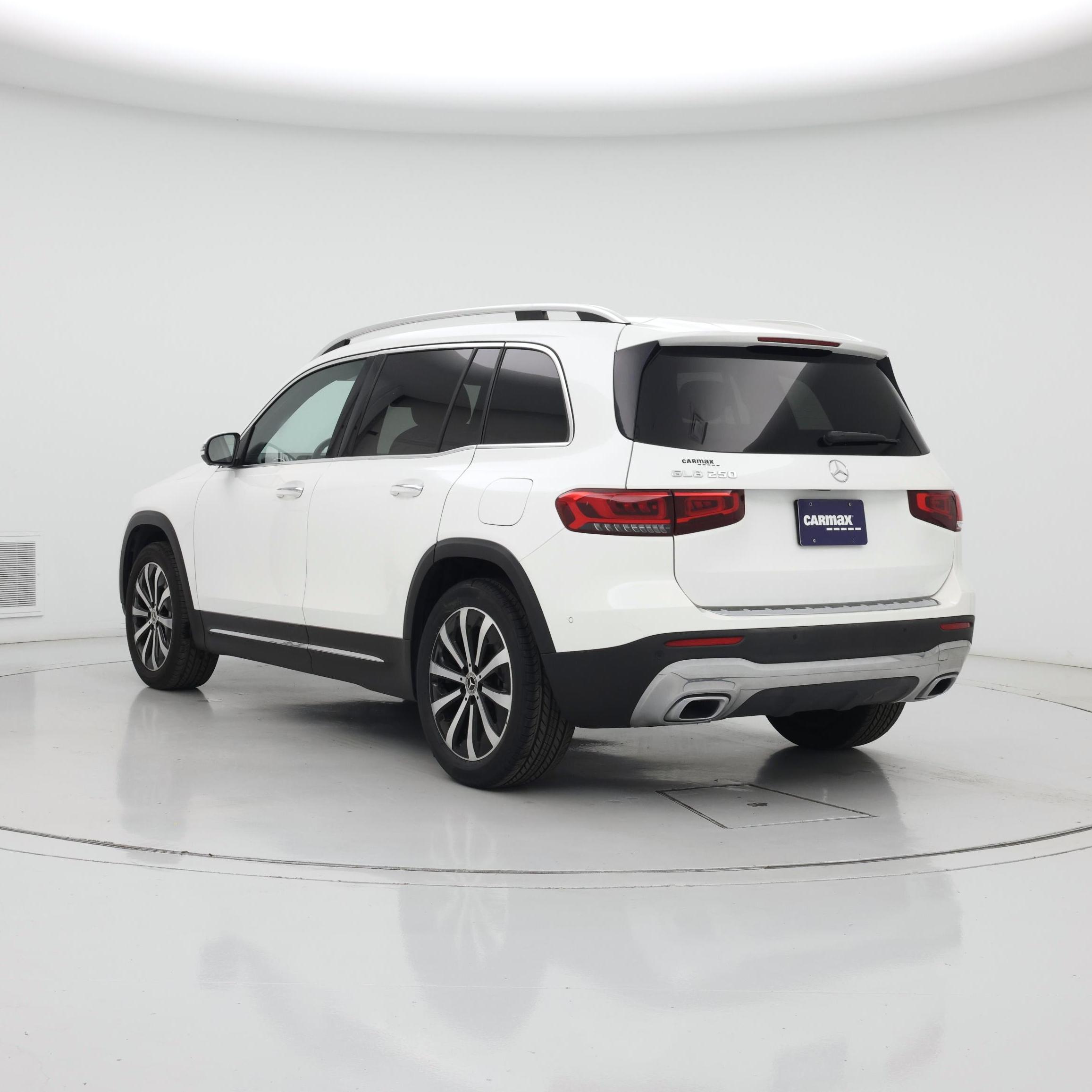 Thumbnail: 2022 Mercedes-Benz GLB - 2