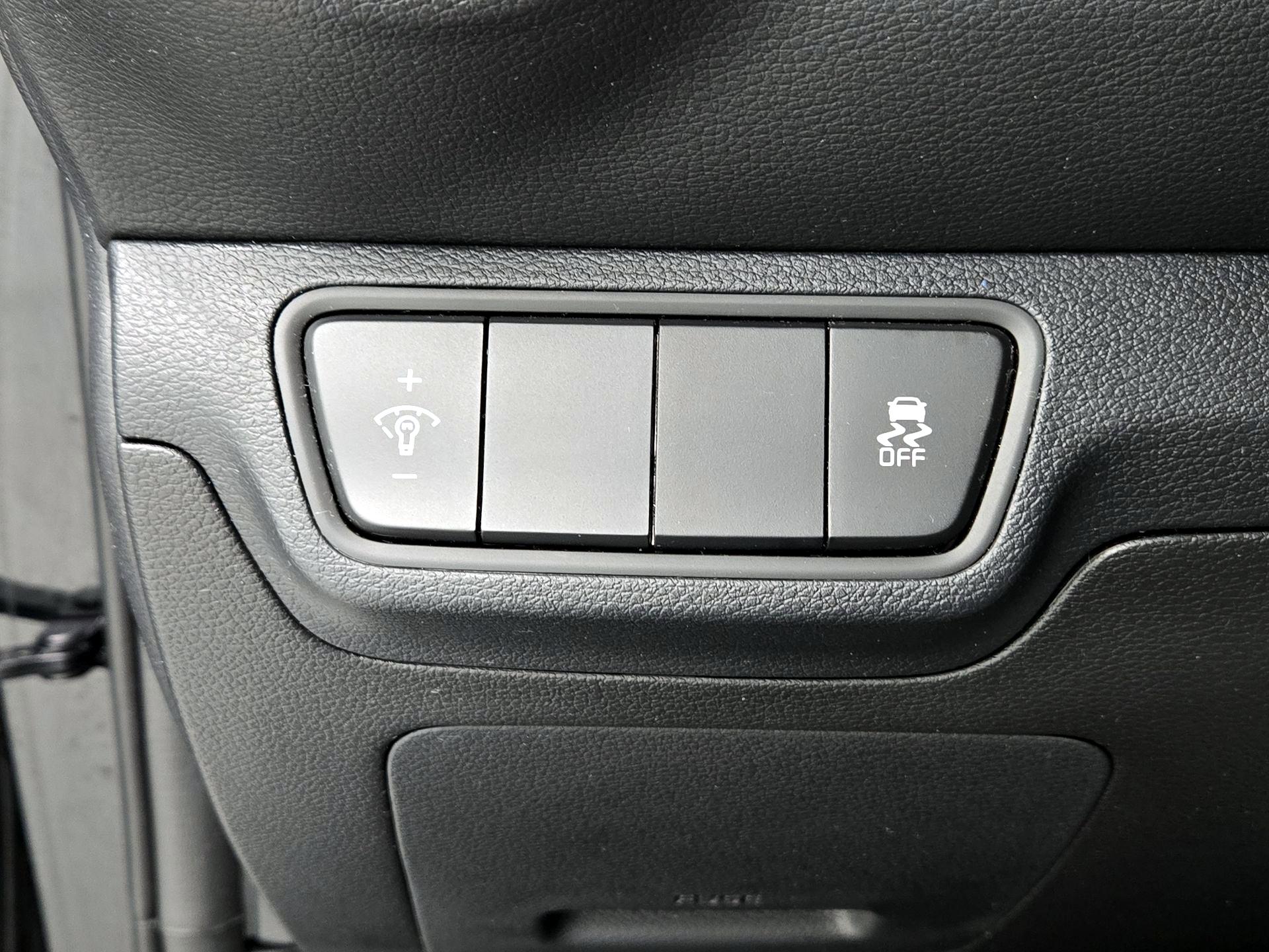 Thumbnail: 2024 Kia Forte - 13