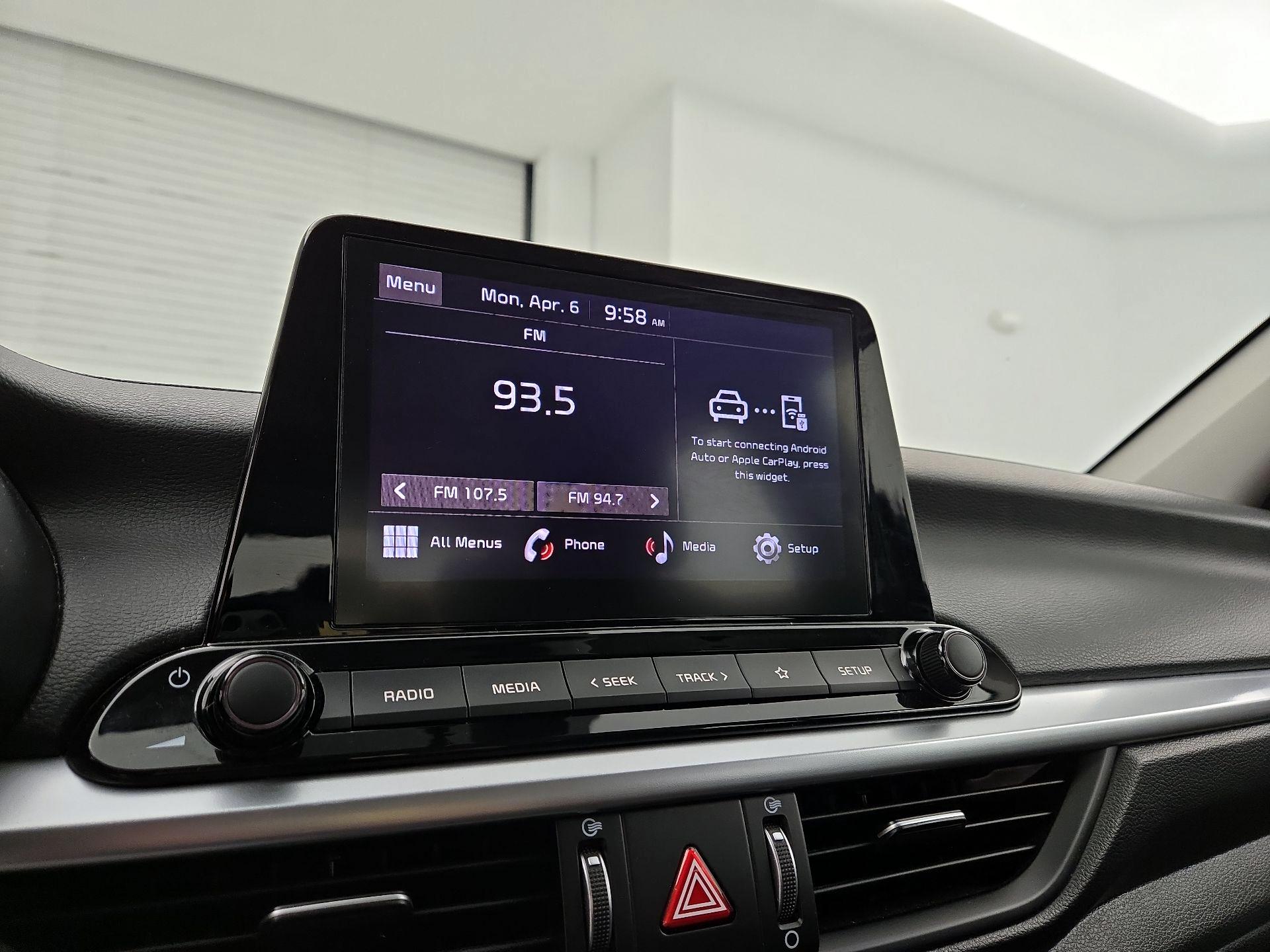 Thumbnail: 2024 Kia Forte - 15