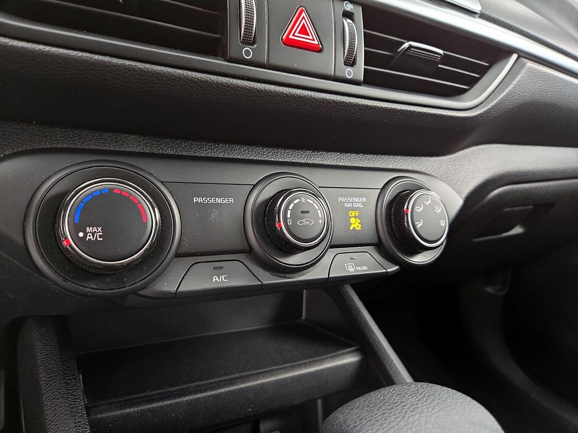 Thumbnail: 2024 Kia Forte - 16