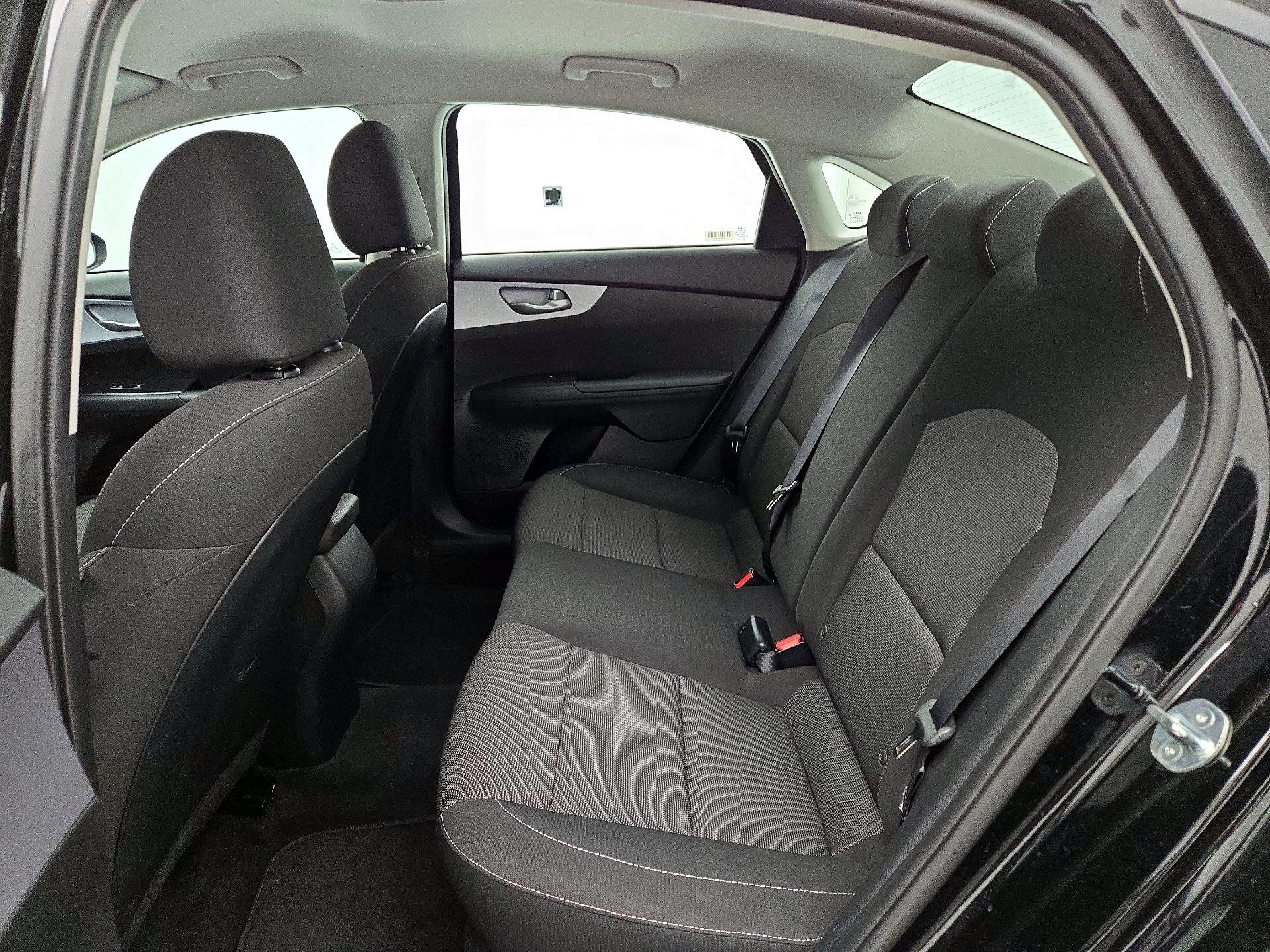 Thumbnail: 2024 Kia Forte - 19