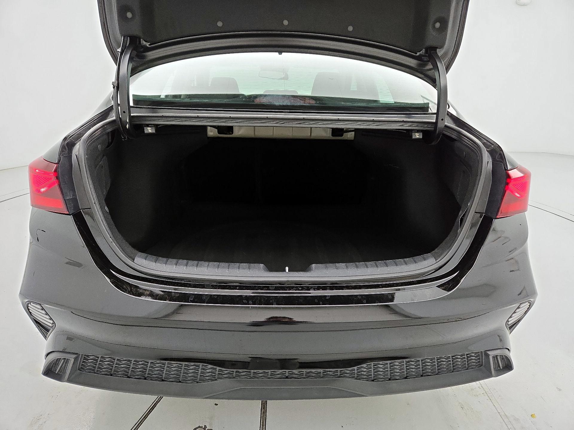 Thumbnail: 2024 Kia Forte - 20