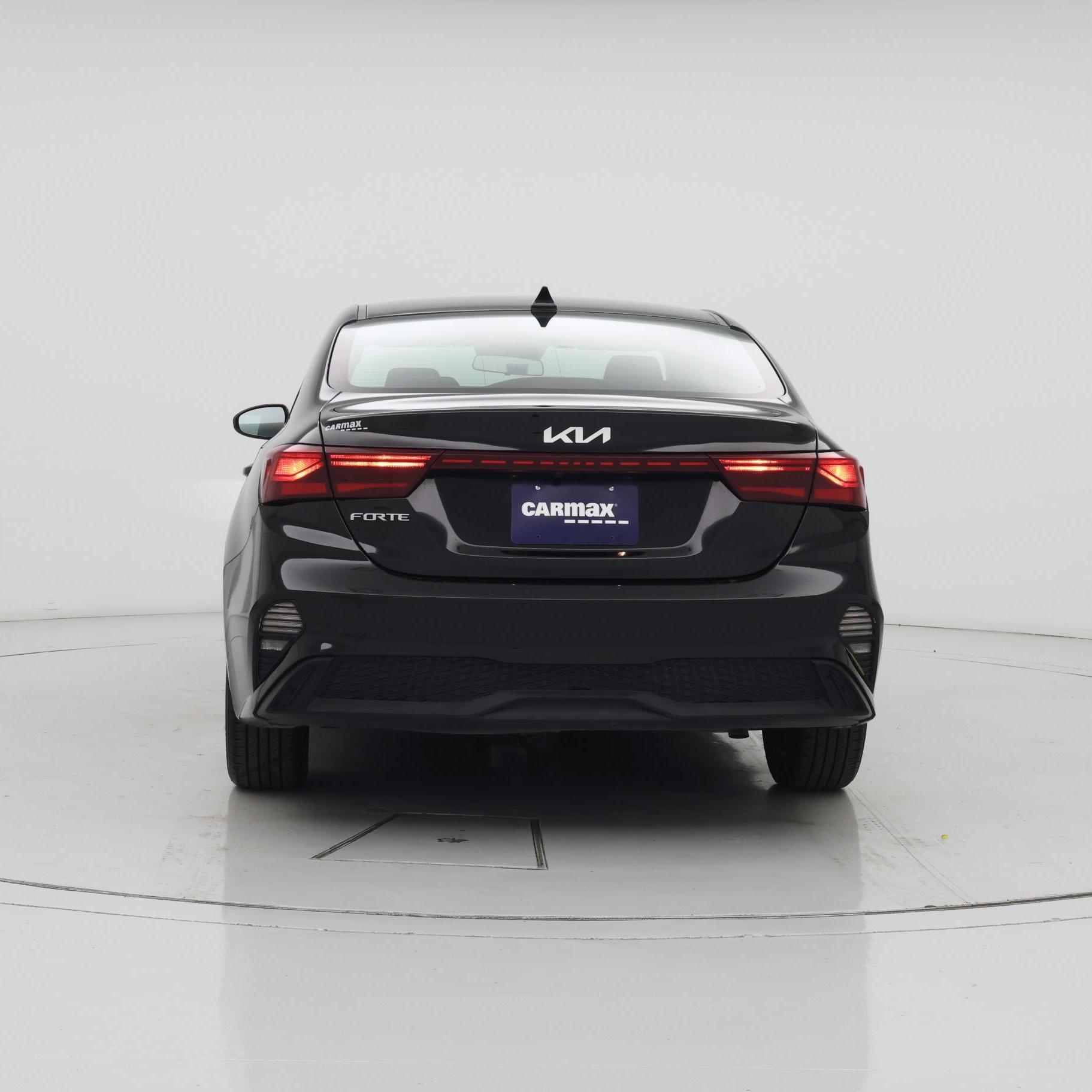 Thumbnail: 2024 Kia Forte - 6