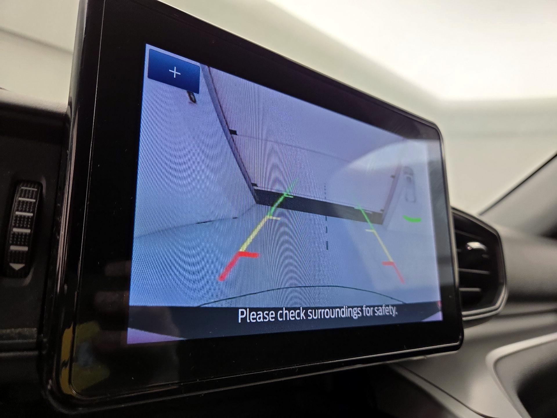 Thumbnail: 2021 Ford Explorer - 14