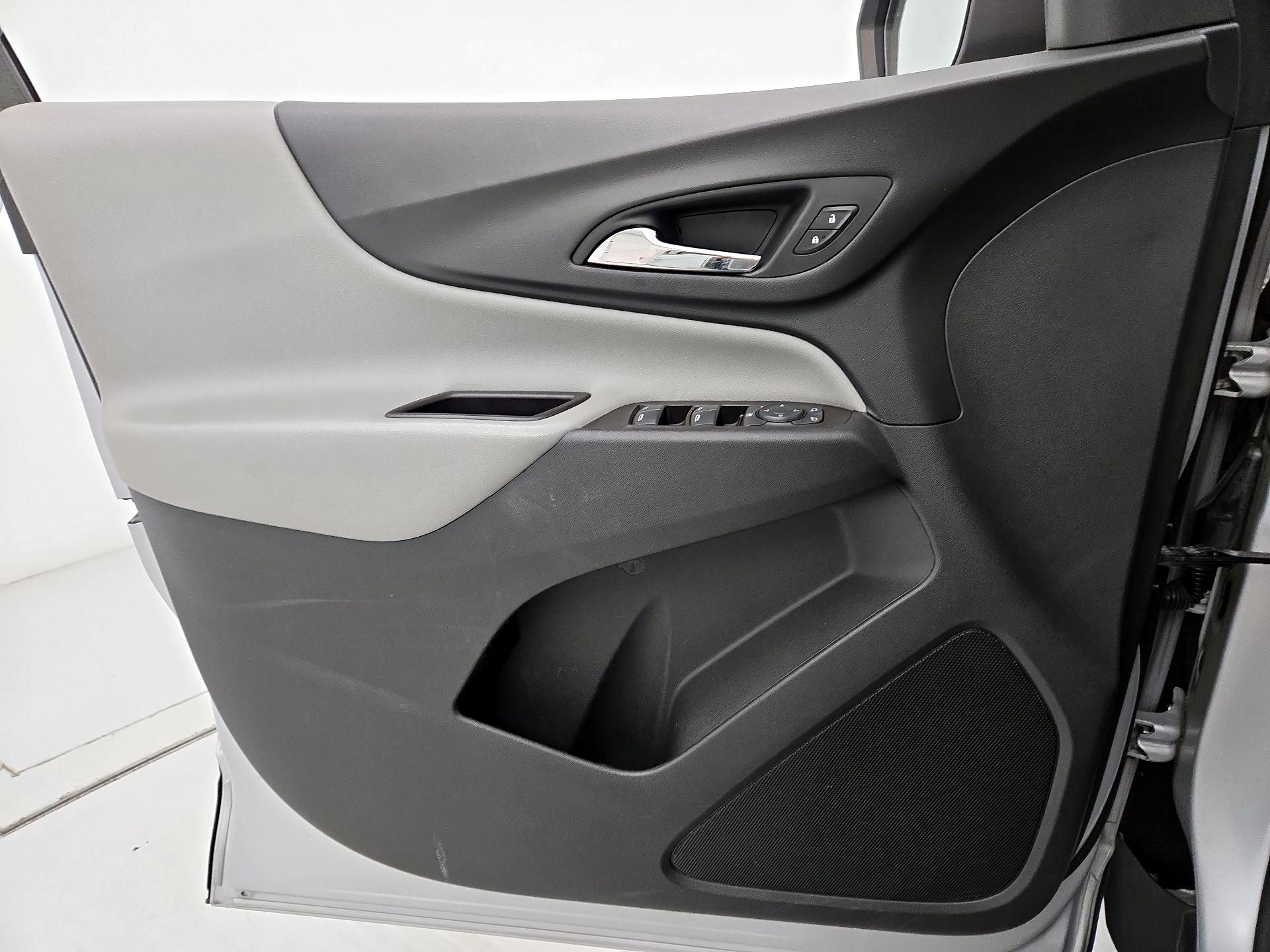 Thumbnail: 2022 Chevrolet Equinox - 12