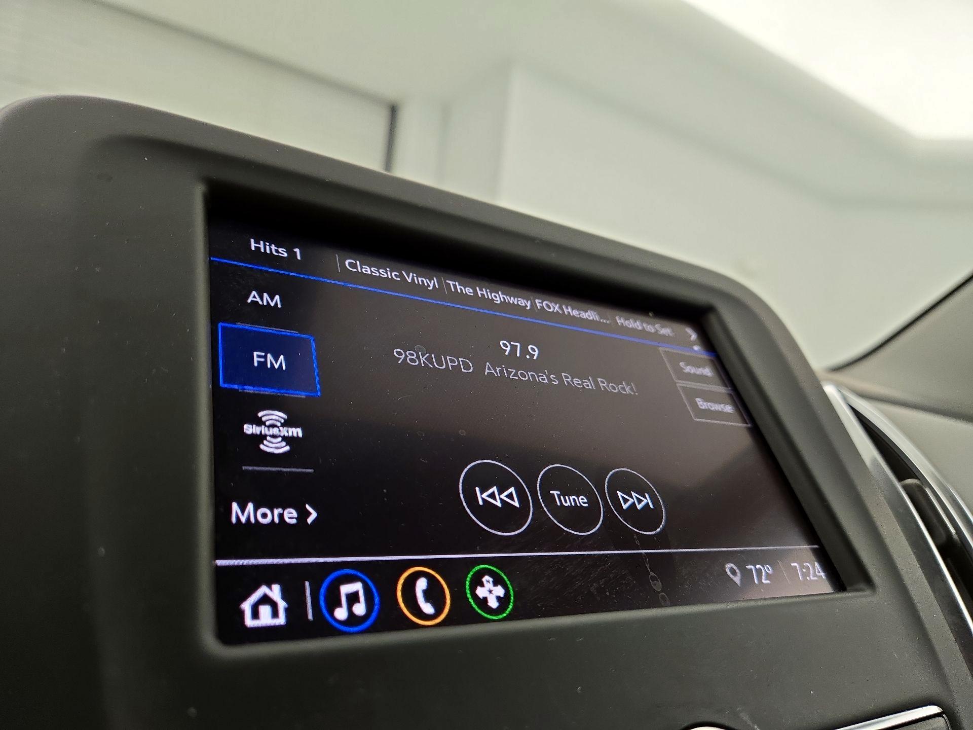 Thumbnail: 2022 Chevrolet Equinox - 15