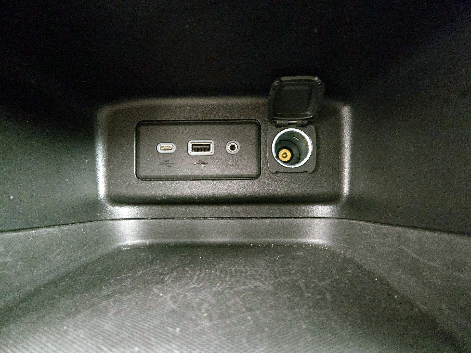 Thumbnail: 2022 Chevrolet Equinox - 18