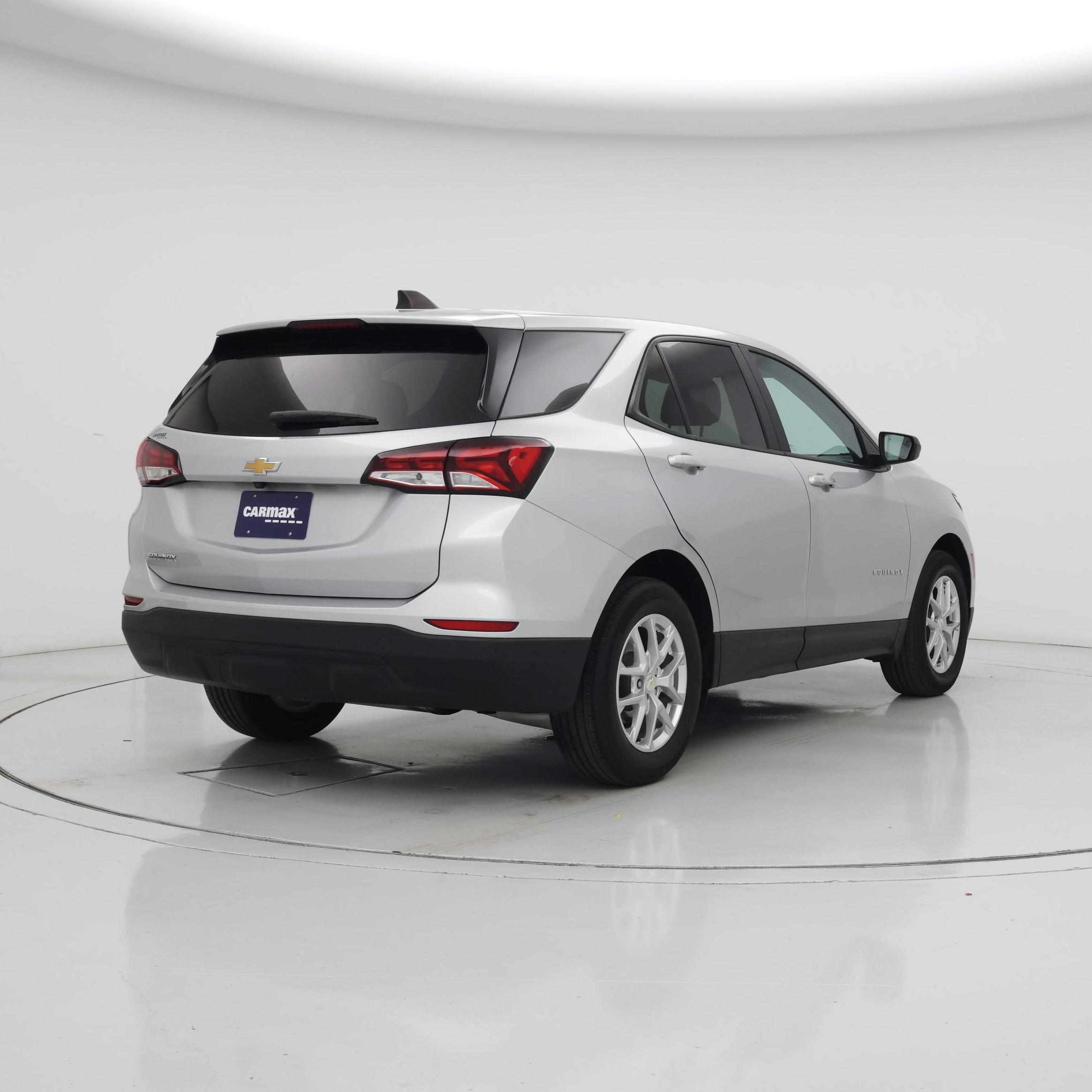 Thumbnail: 2022 Chevrolet Equinox - 8