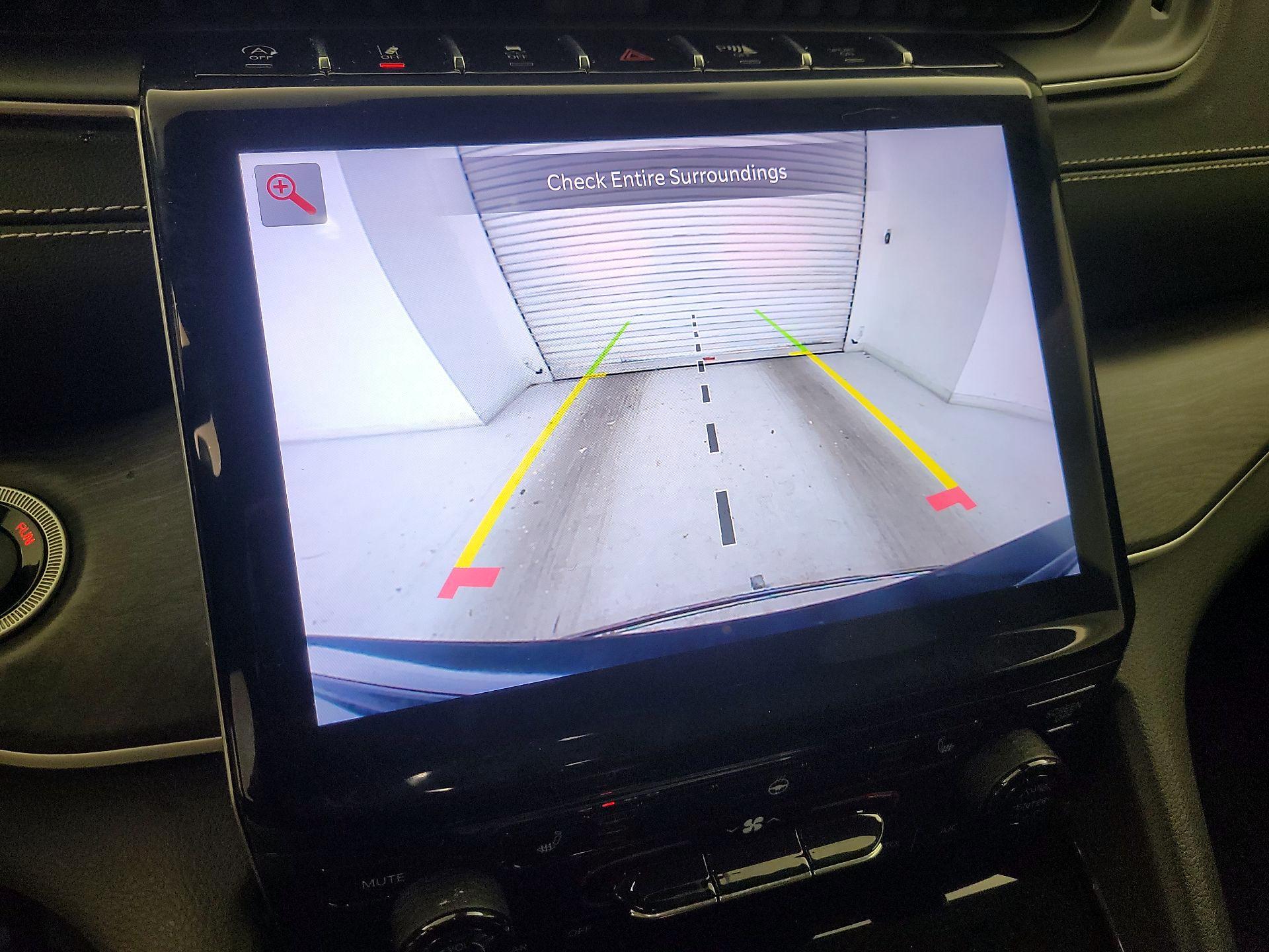 Thumbnail: 2023 Jeep Grand Cherokee - 15