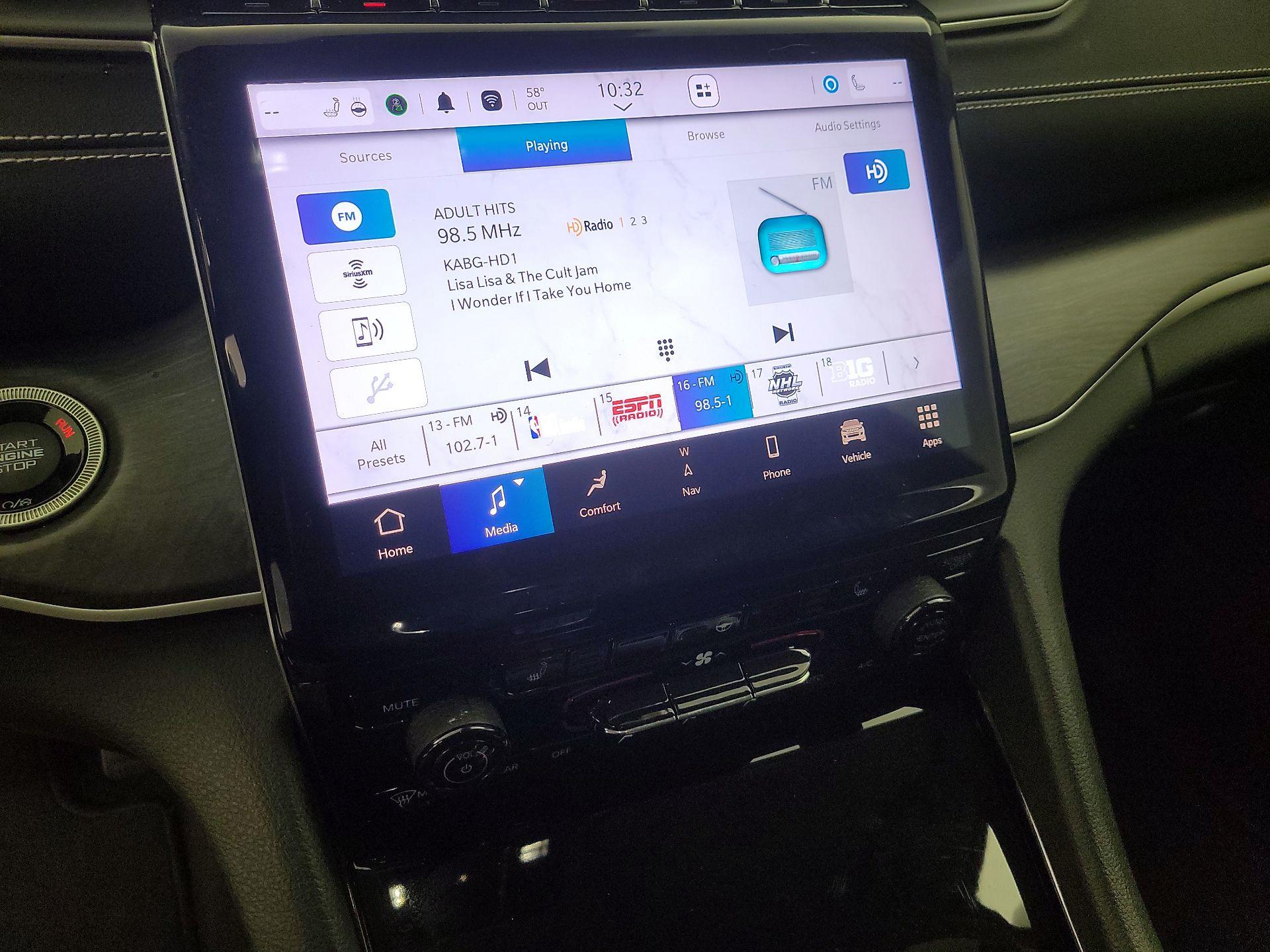 Thumbnail: 2023 Jeep Grand Cherokee - 16