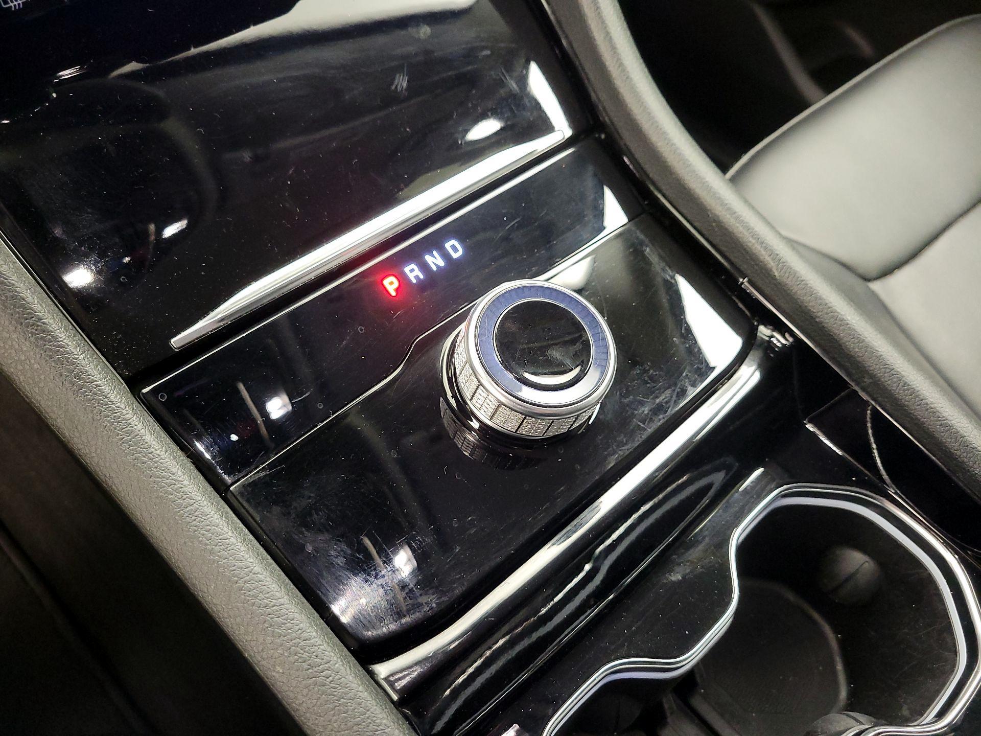 Thumbnail: 2023 Jeep Grand Cherokee - 18