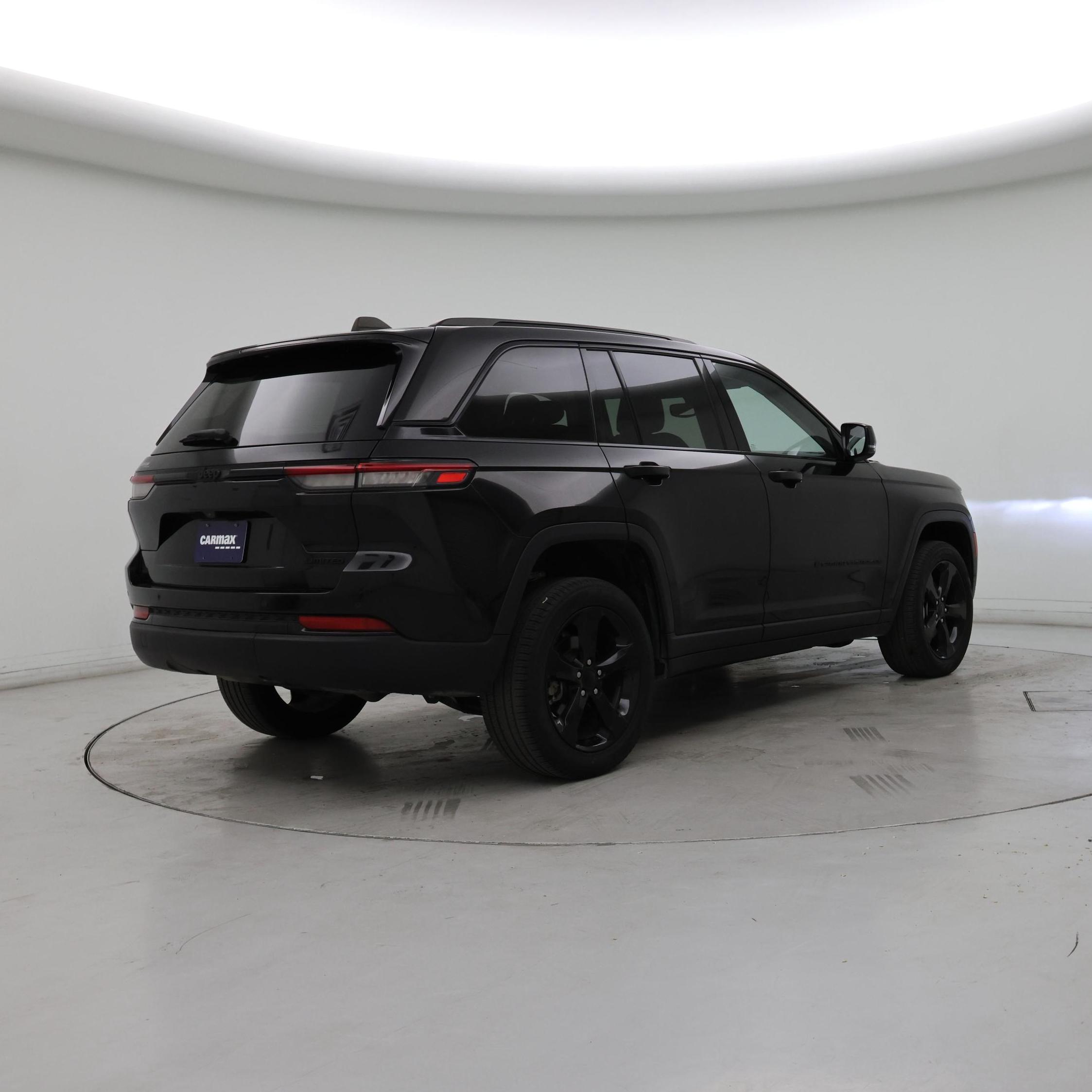 Thumbnail: 2023 Jeep Grand Cherokee - 8