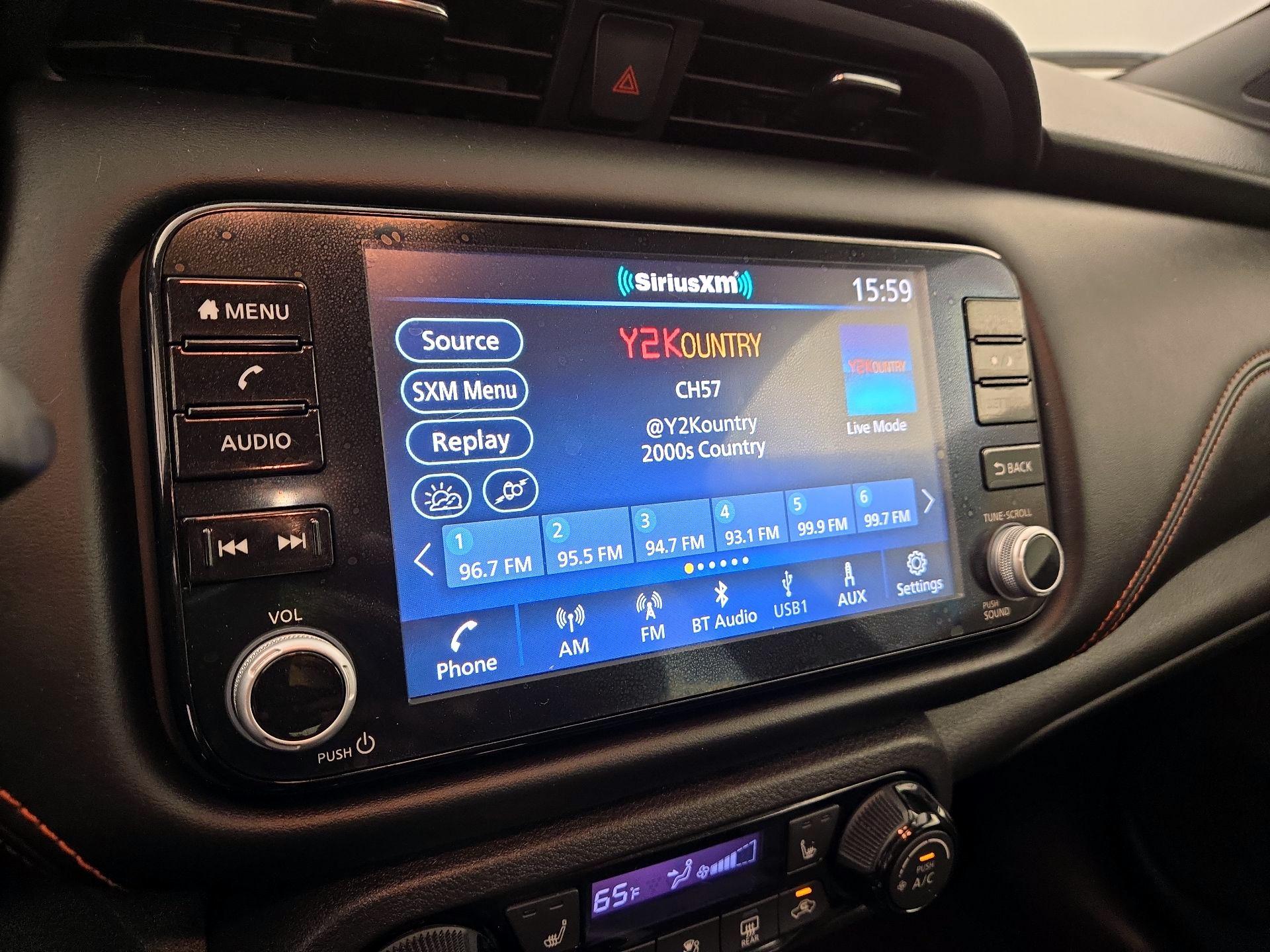 Thumbnail: 2023 Nissan Kicks - 15