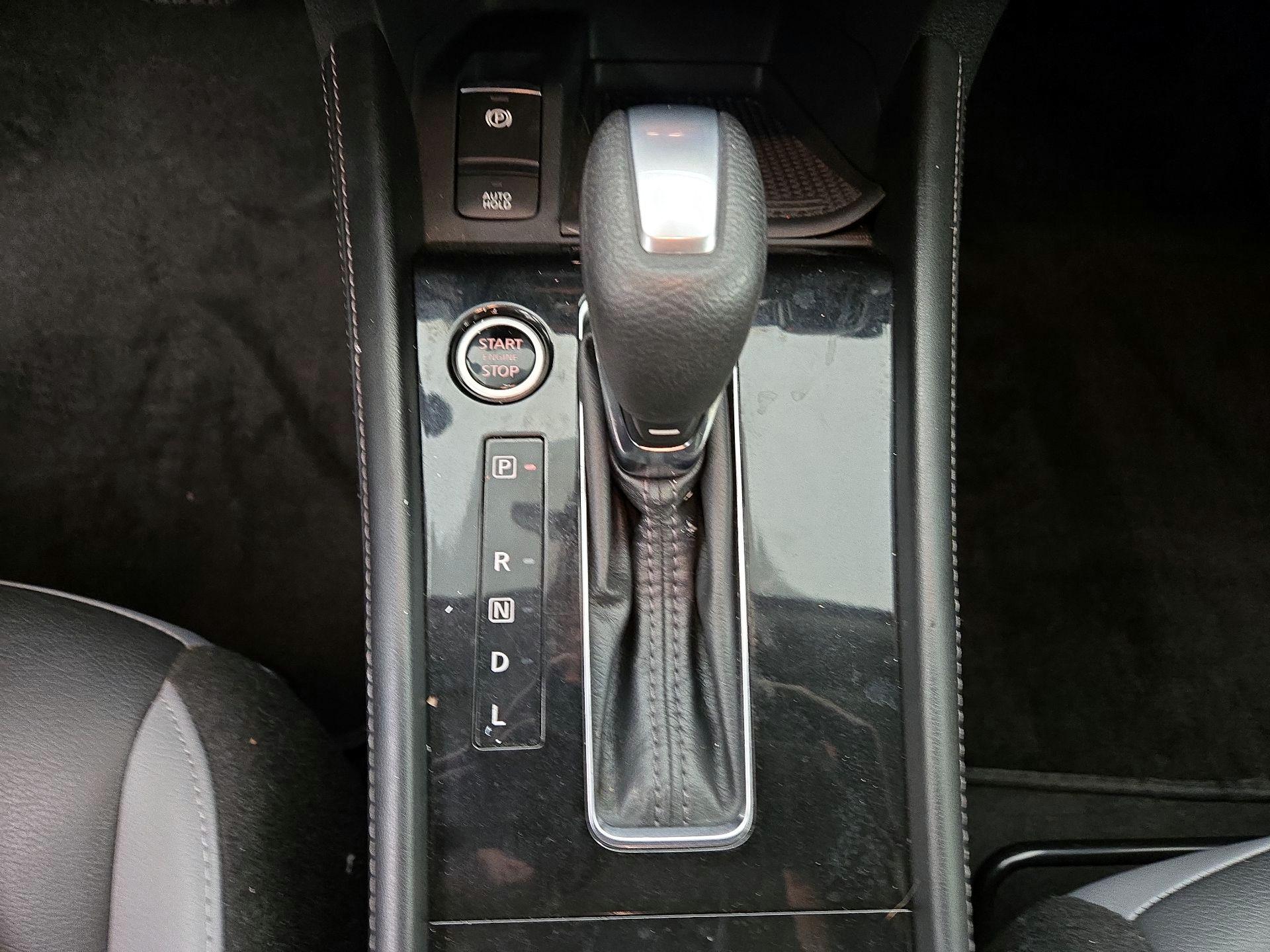 Thumbnail: 2023 Nissan Kicks - 17