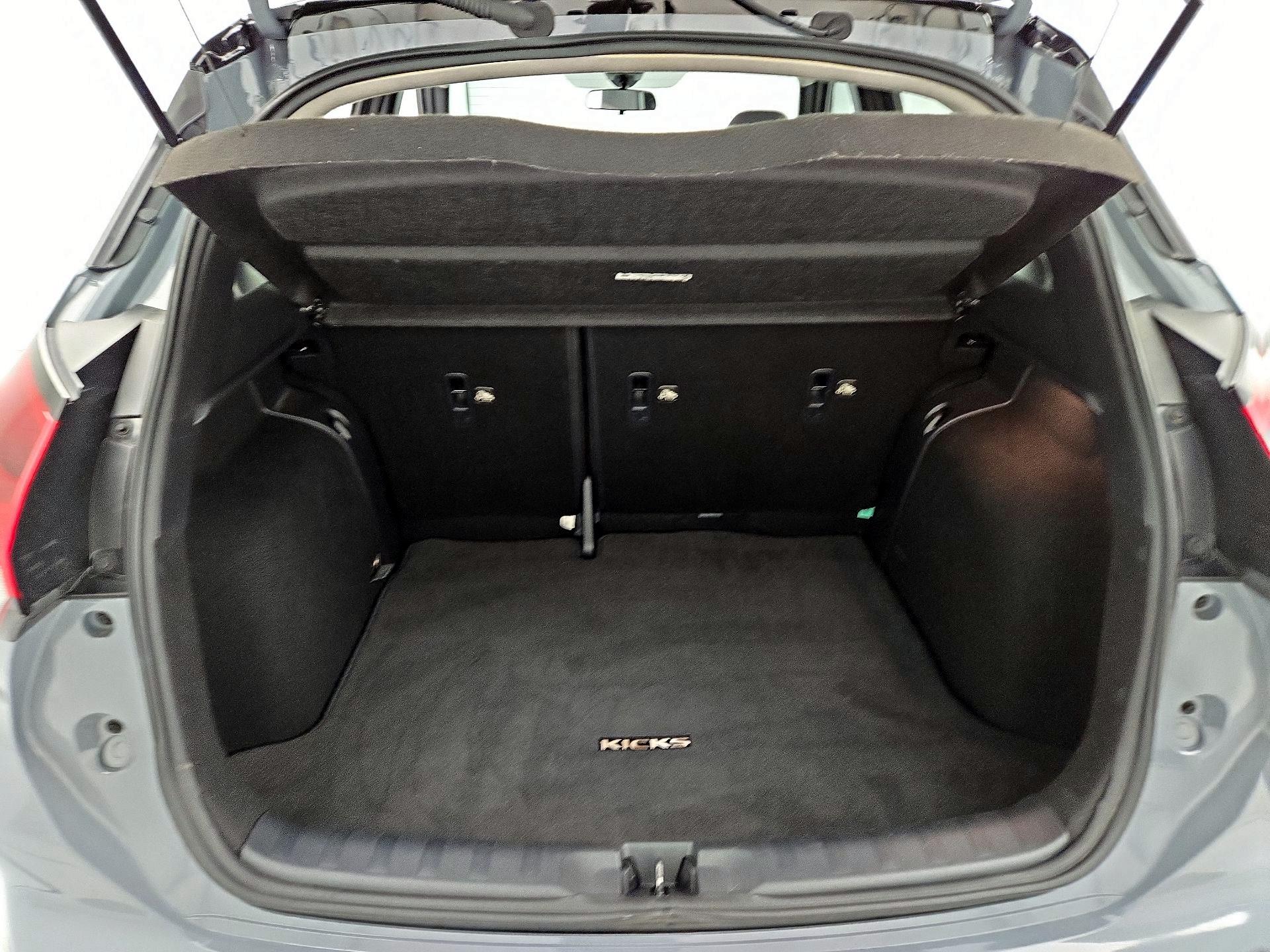 Thumbnail: 2023 Nissan Kicks - 20