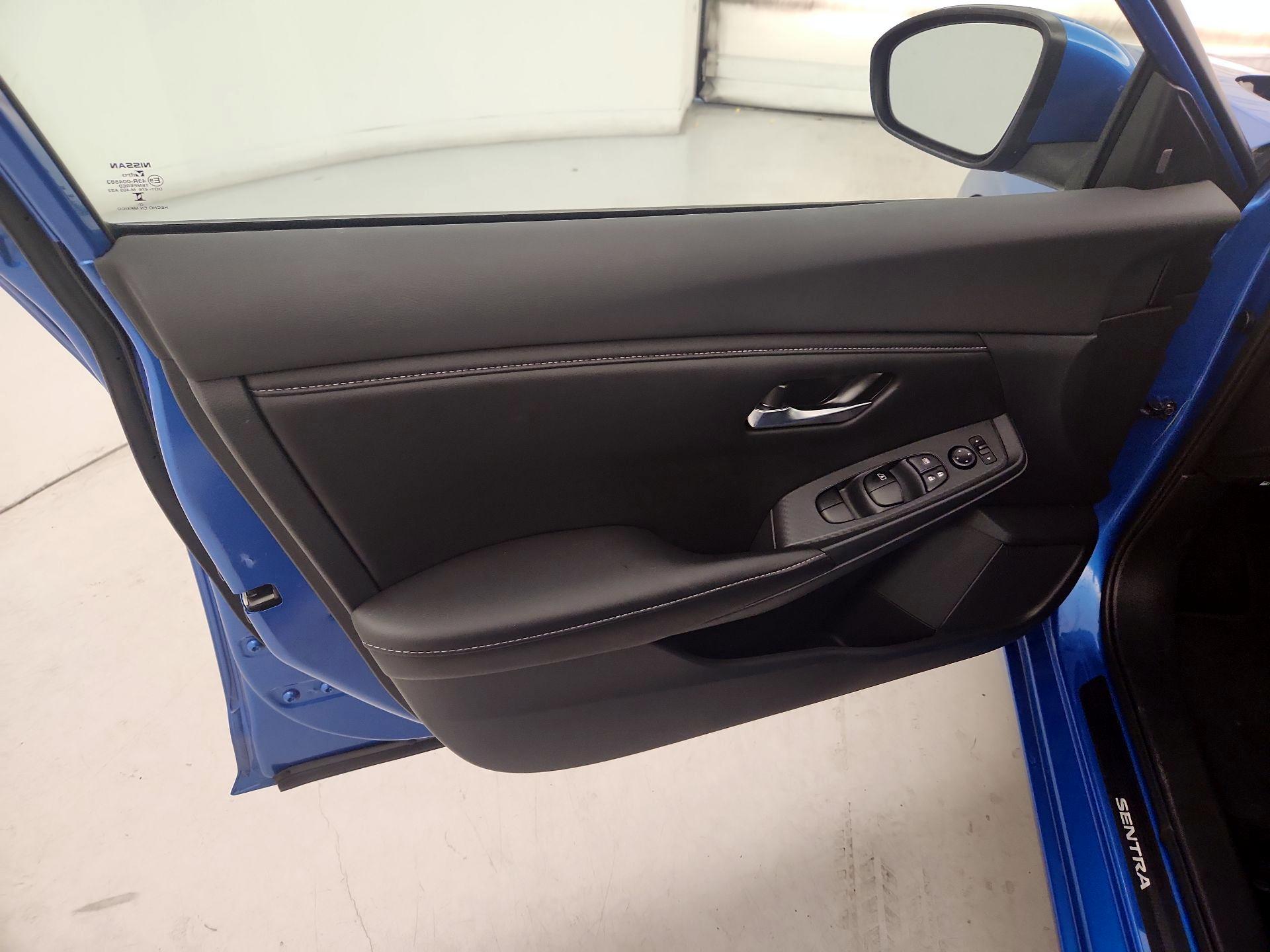 Thumbnail: 2023 Nissan Sentra - 12