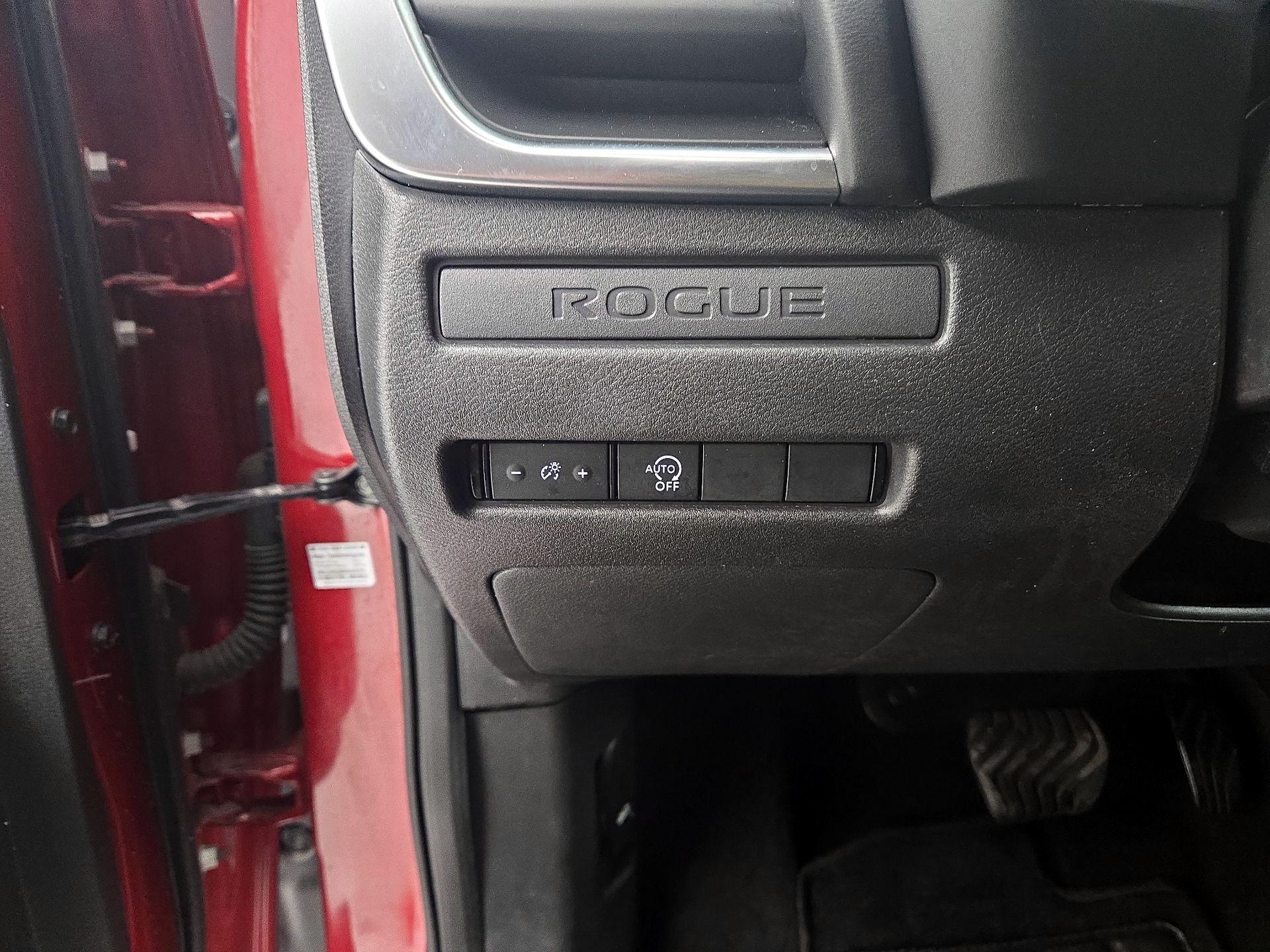 Thumbnail: 2023 Nissan Rogue - 13