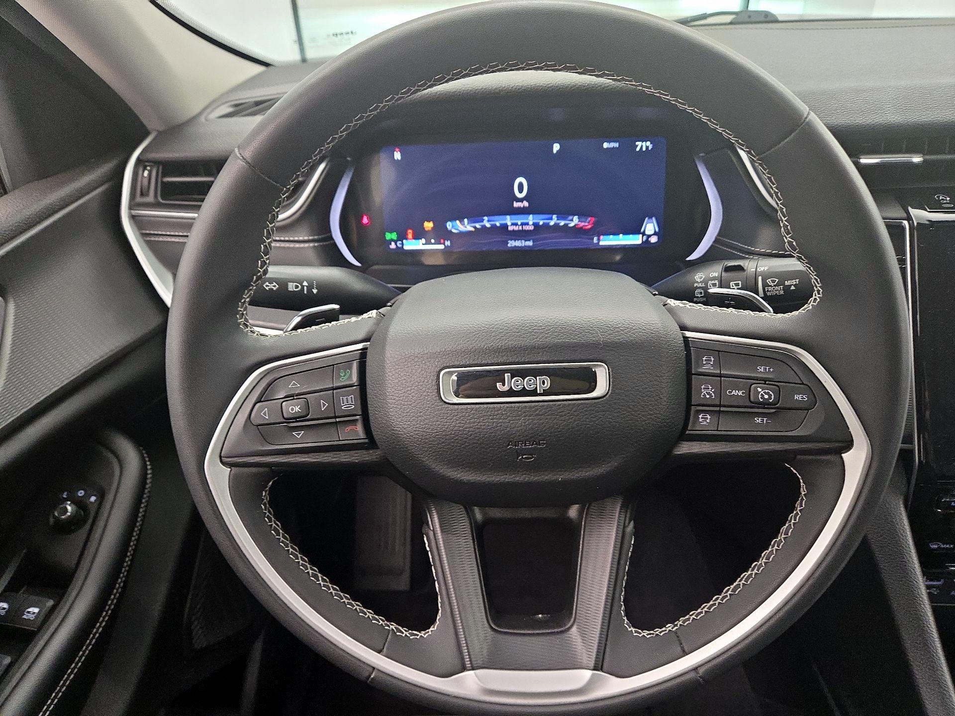 Thumbnail: 2023 Jeep Grand Cherokee - 10