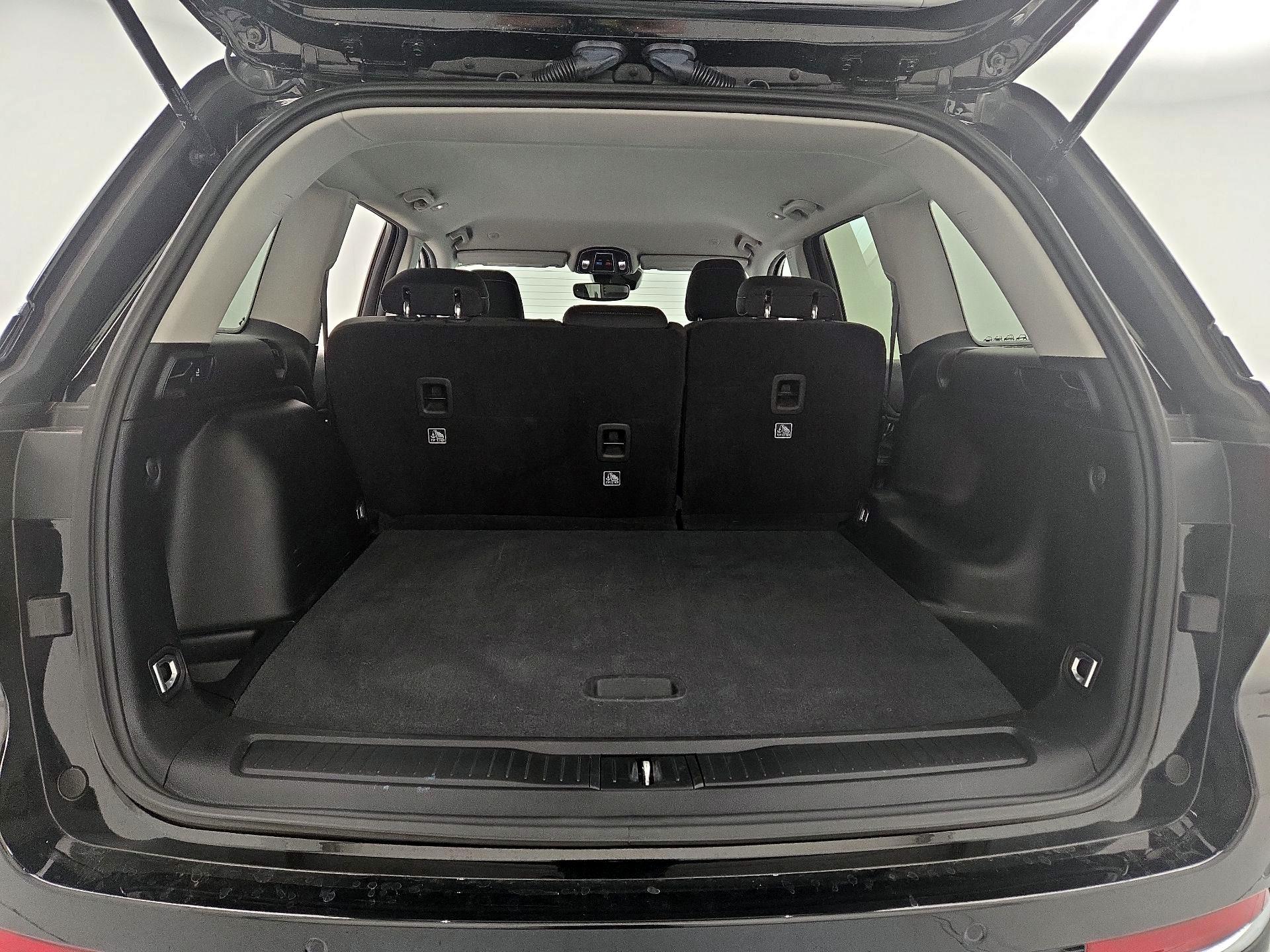 Thumbnail: 2023 Jeep Grand Cherokee - 20