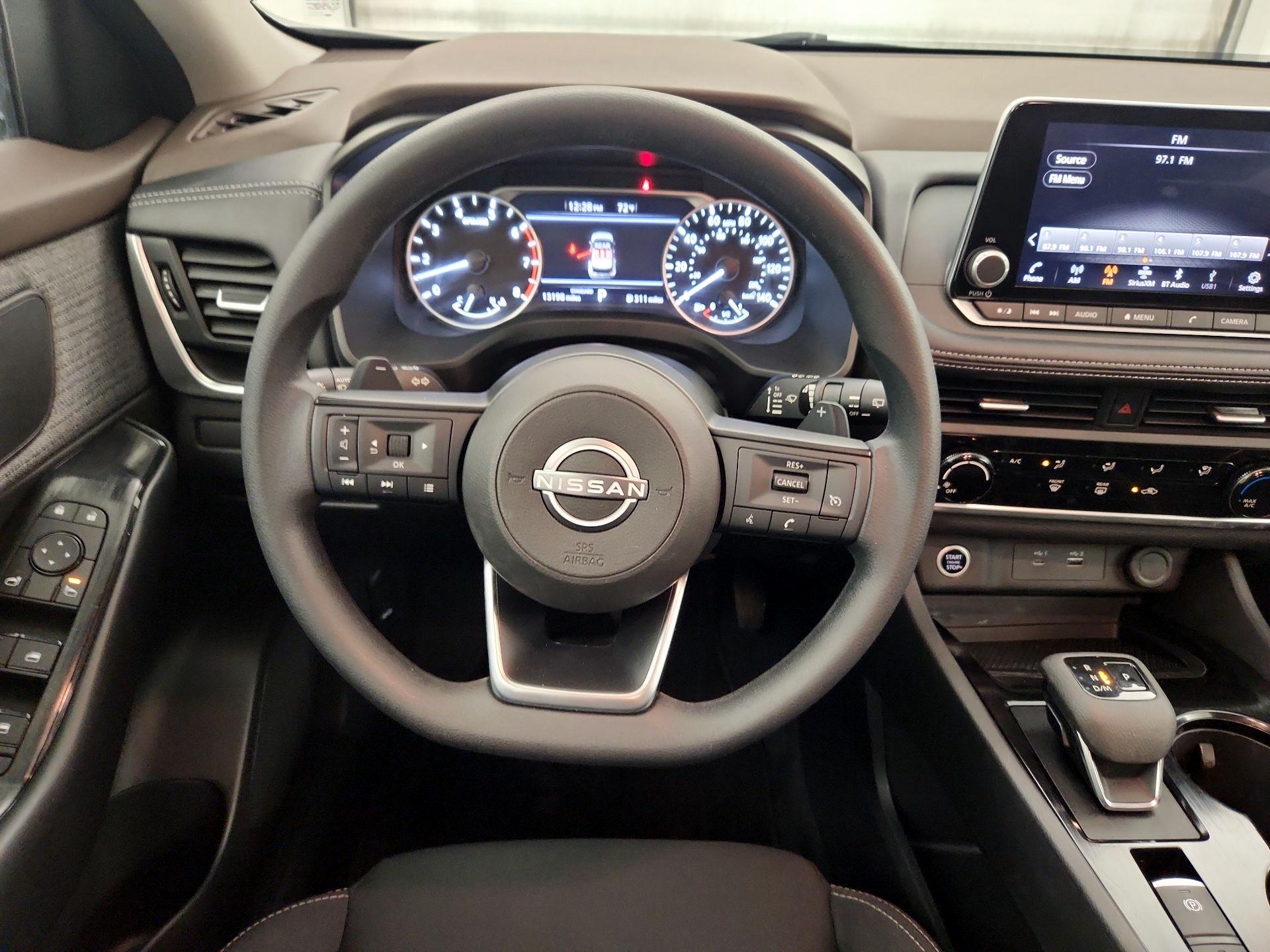 Thumbnail: 2023 Nissan Rogue - 10