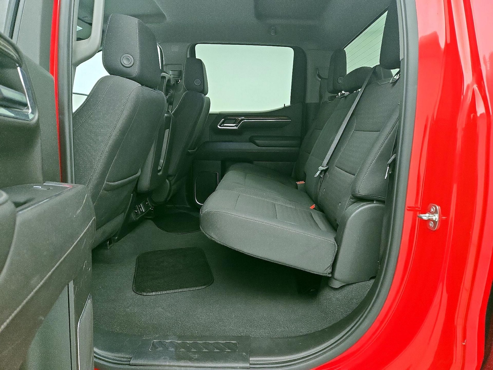 2023 Chevrolet Silverado 1500 LT - Photo 20