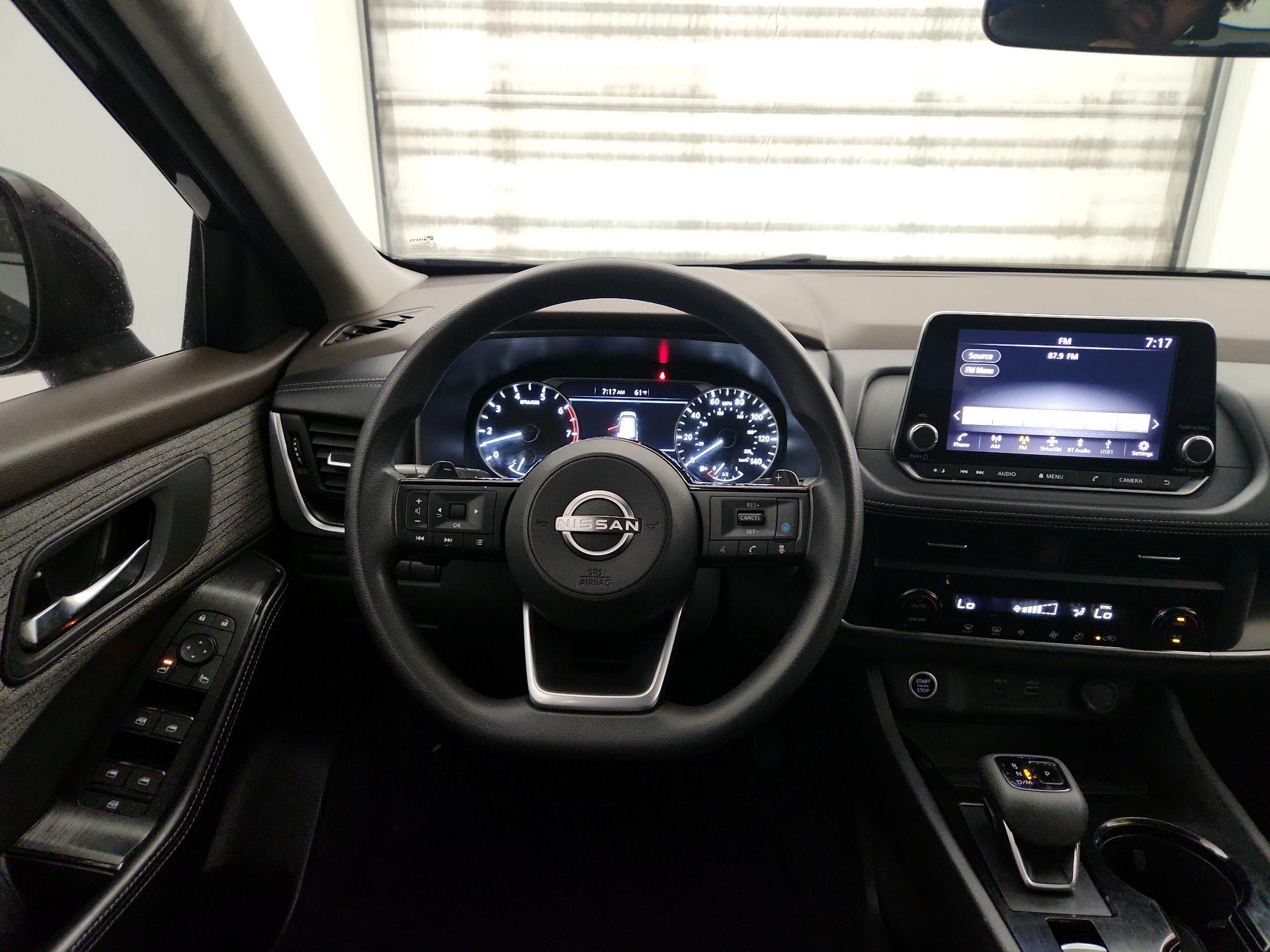 Thumbnail: 2023 Nissan Rogue - 10