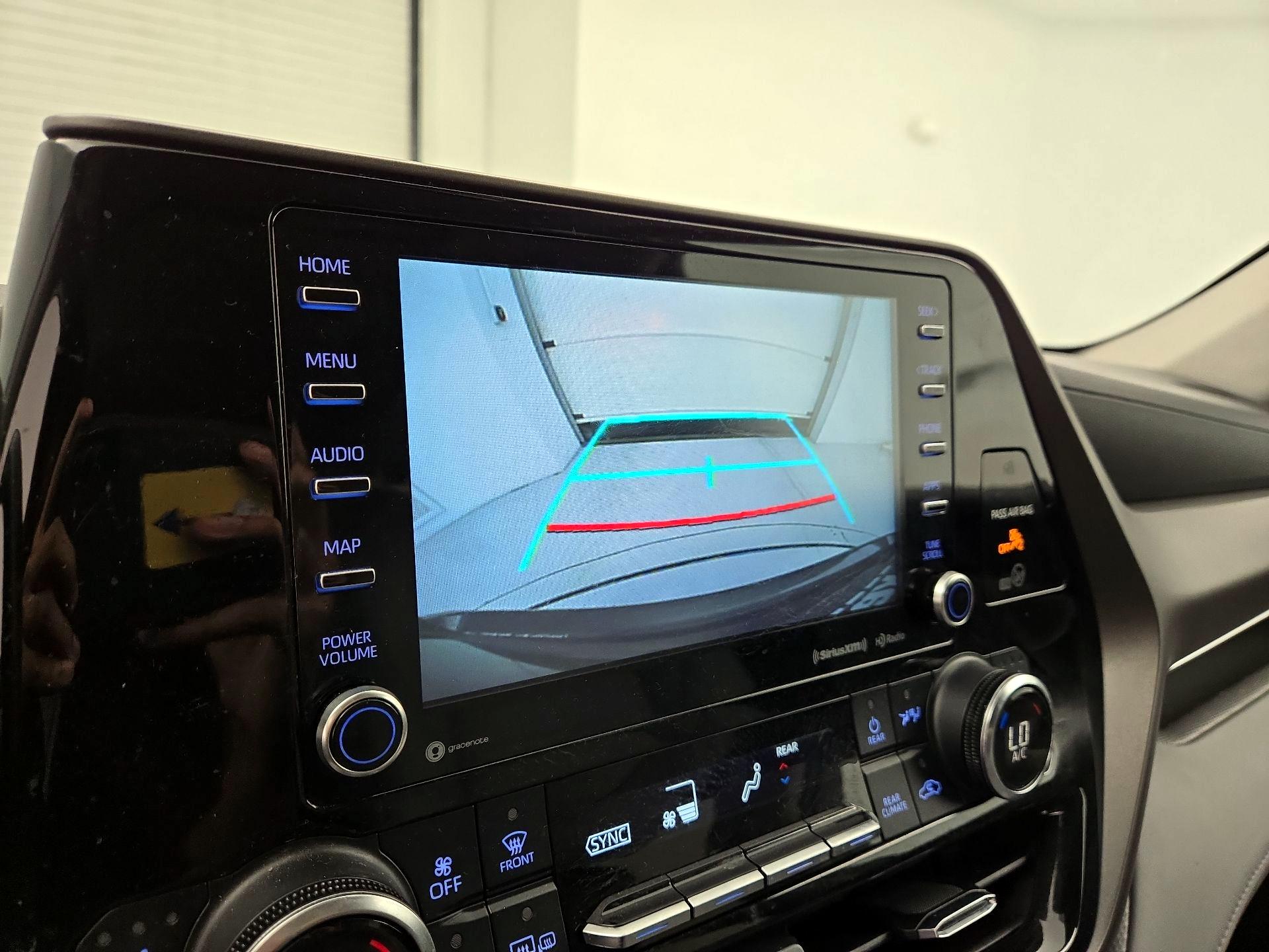 Thumbnail: 2022 Toyota Highlander - 14