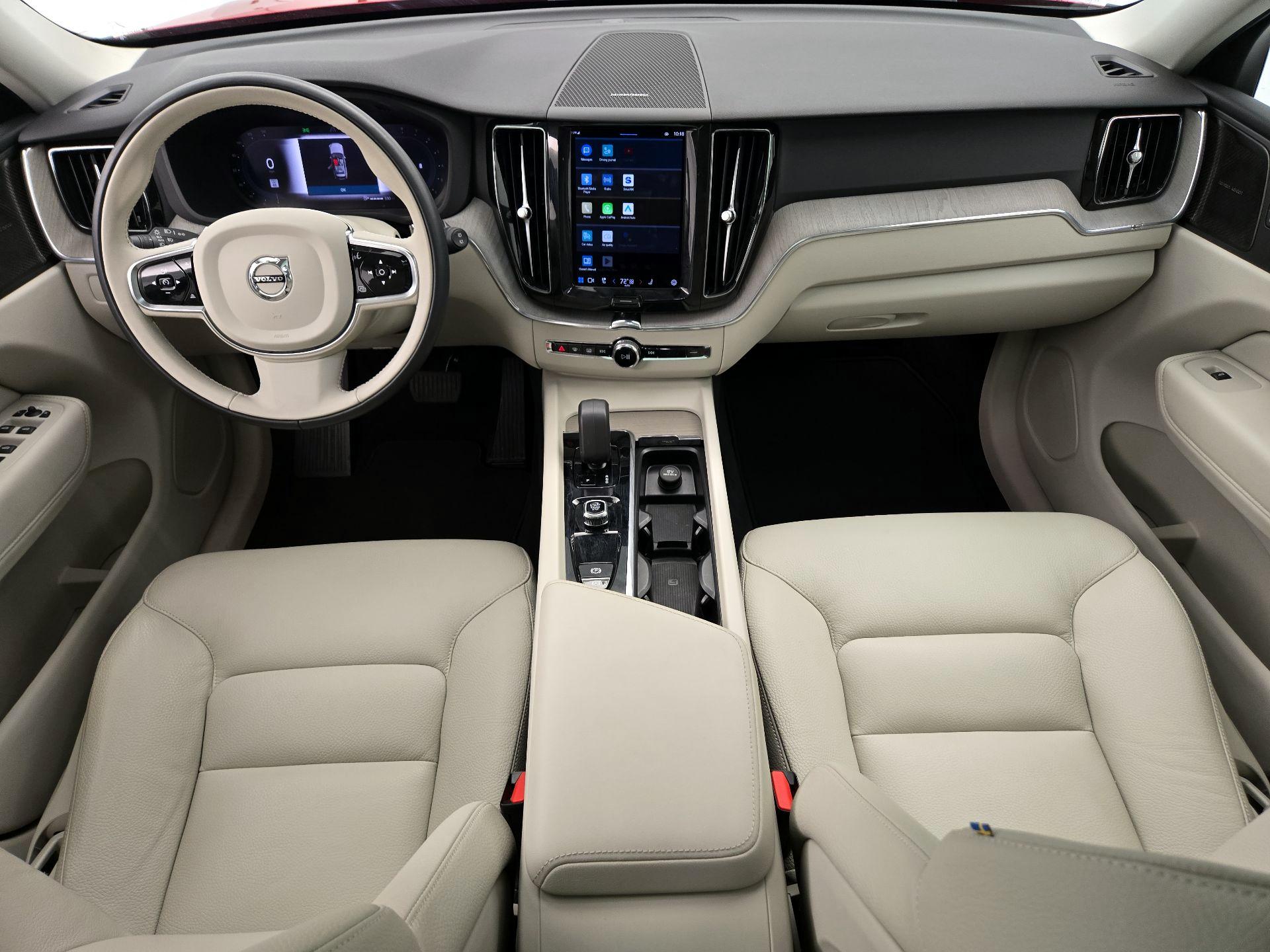 Thumbnail: 2023 Volvo XC60 - 9