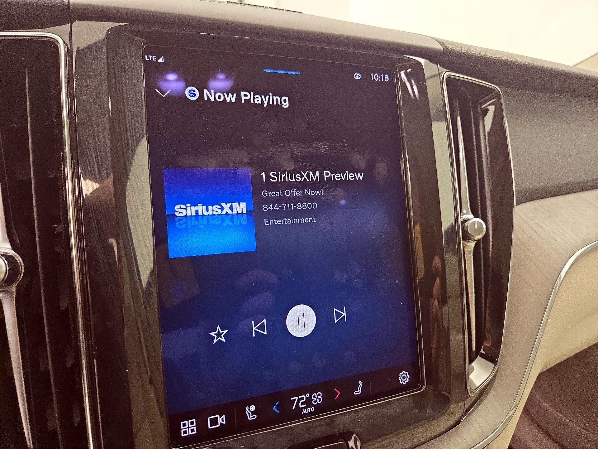 Thumbnail: 2023 Volvo XC60 - 15