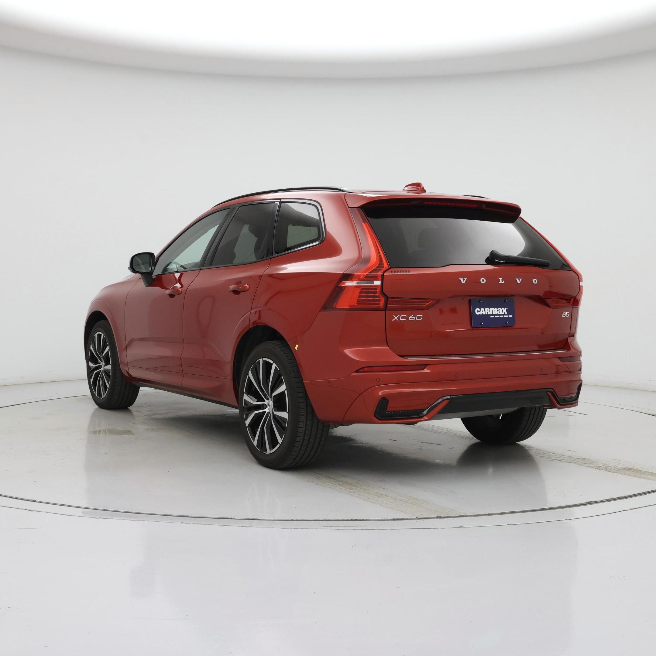 Thumbnail: 2023 Volvo XC60 - 2