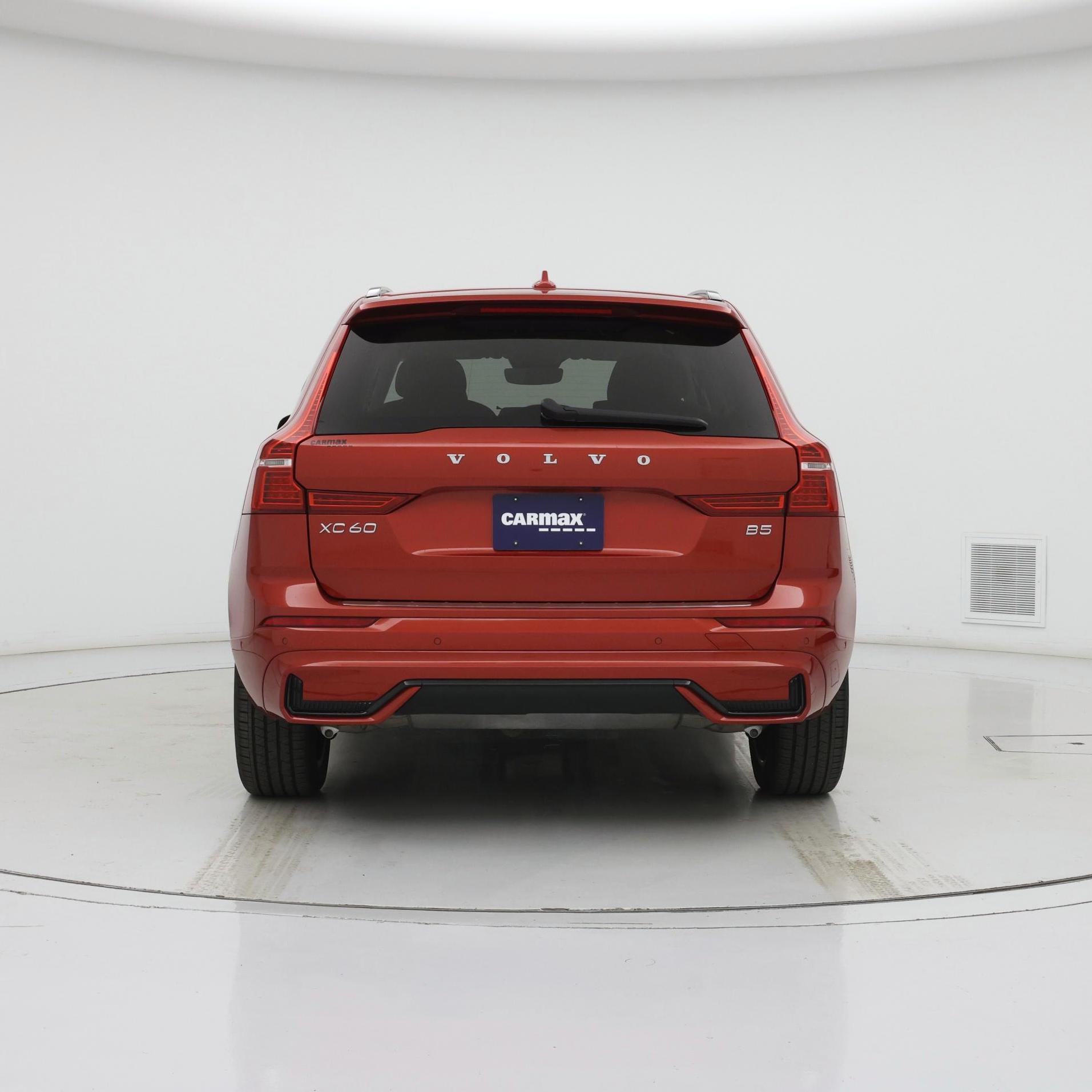 Thumbnail: 2023 Volvo XC60 - 6