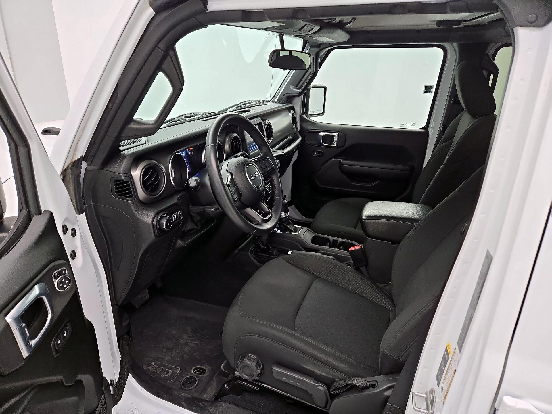 Thumbnail: 2022 Jeep Wrangler - 11