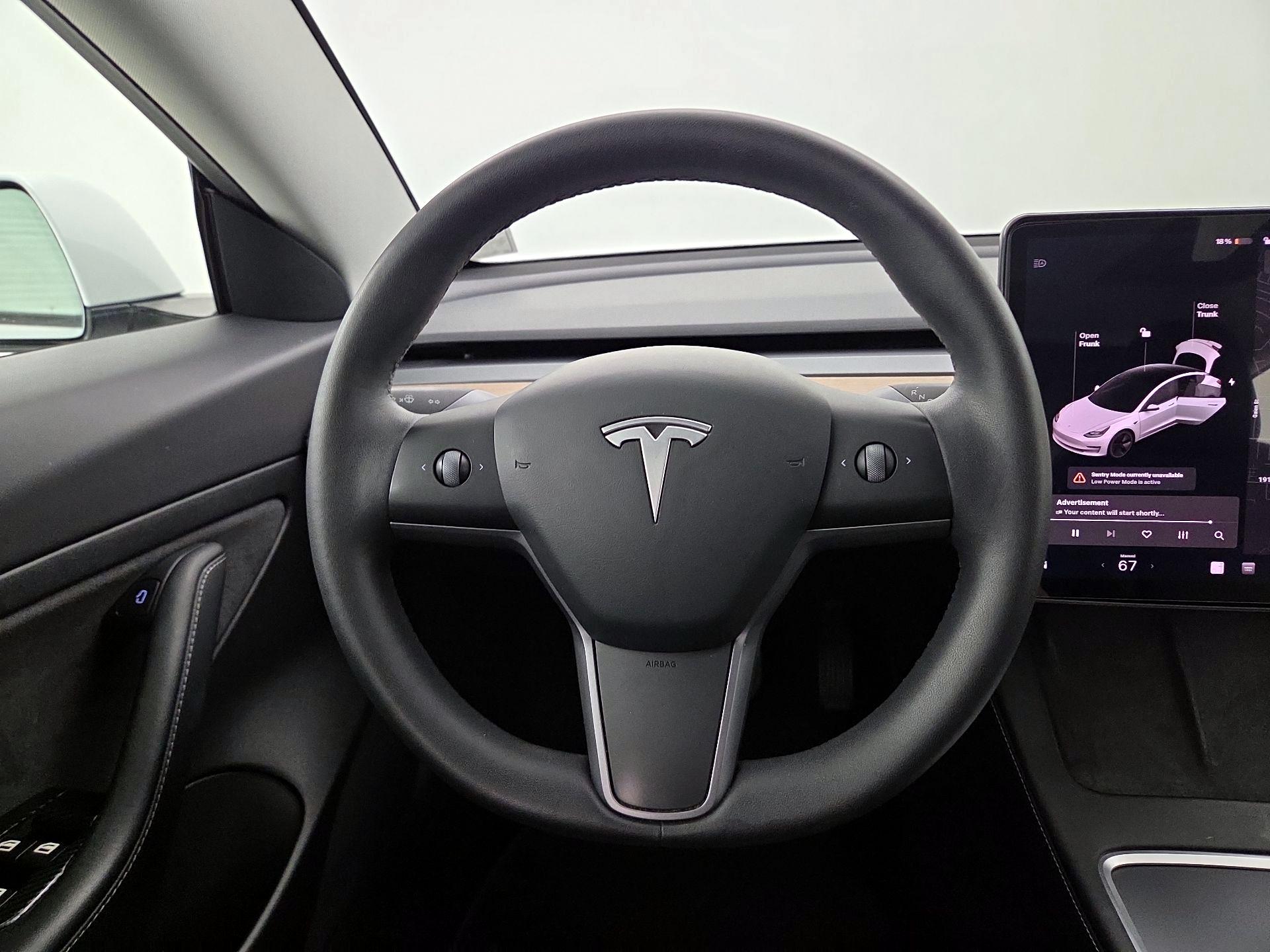 Thumbnail: 2021 Tesla Model 3 - 10