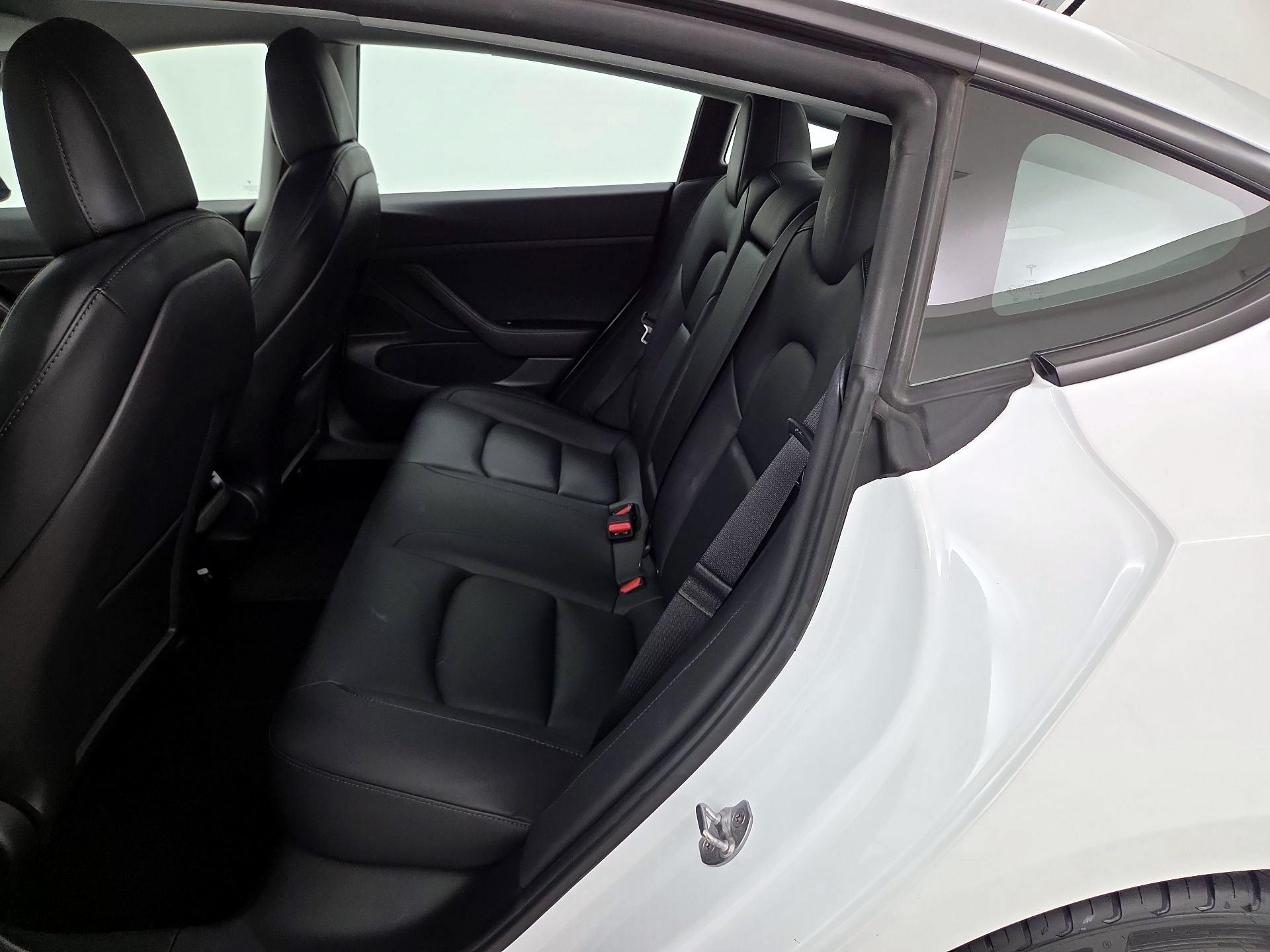 Thumbnail: 2021 Tesla Model 3 - 19