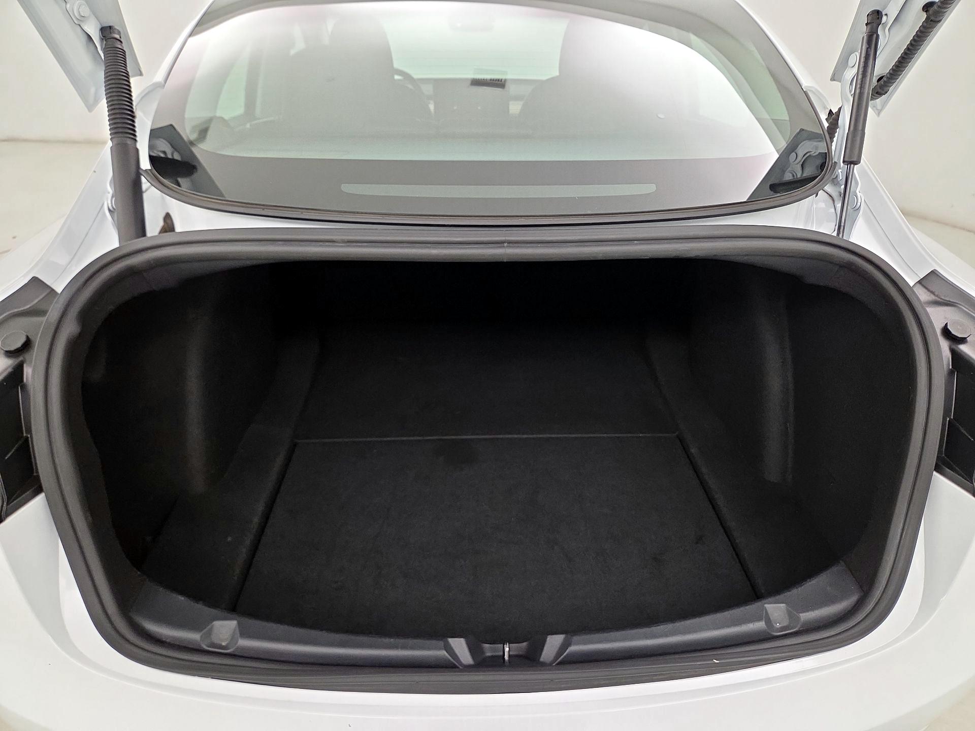 Thumbnail: 2021 Tesla Model 3 - 20