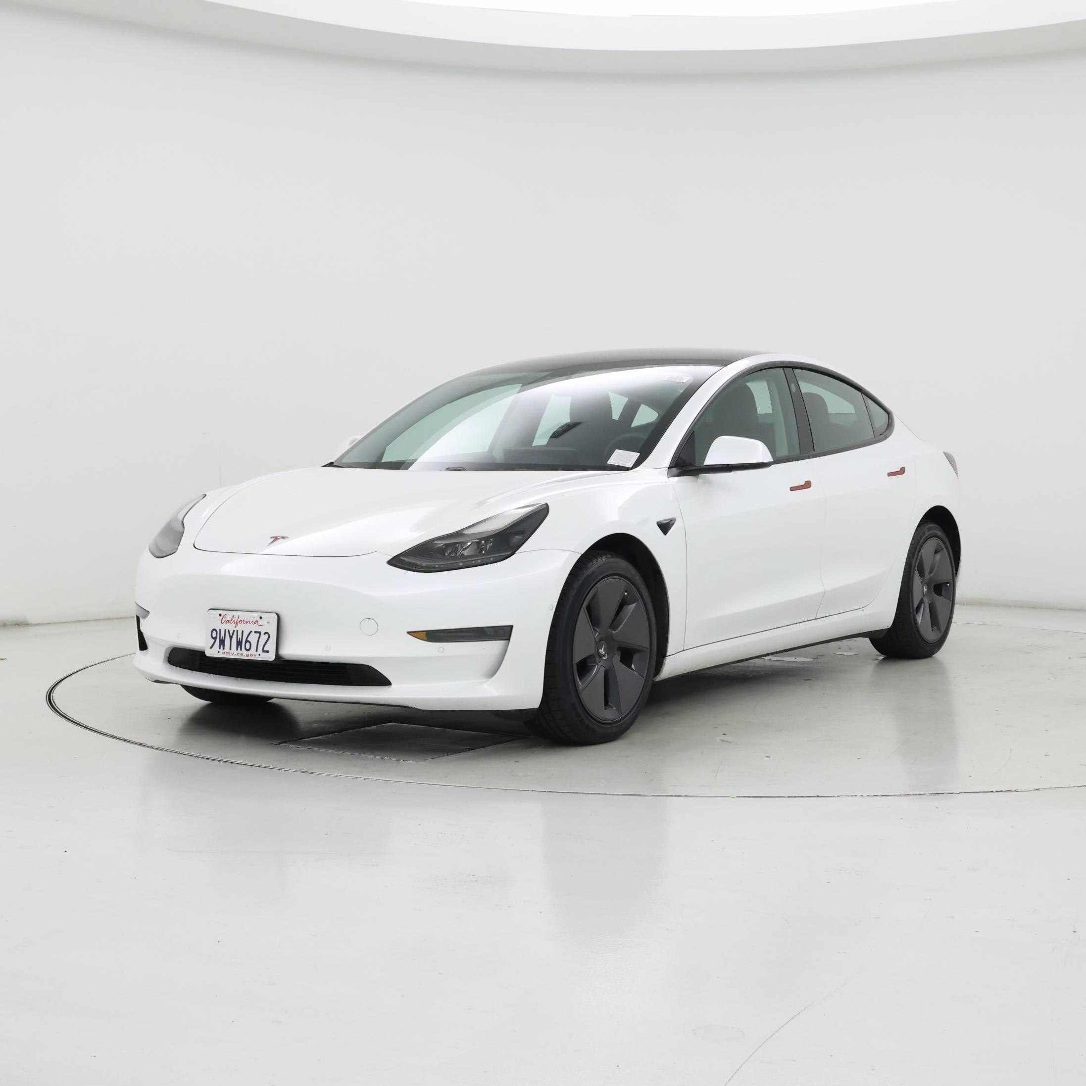 Thumbnail: 2021 Tesla Model 3 - 4