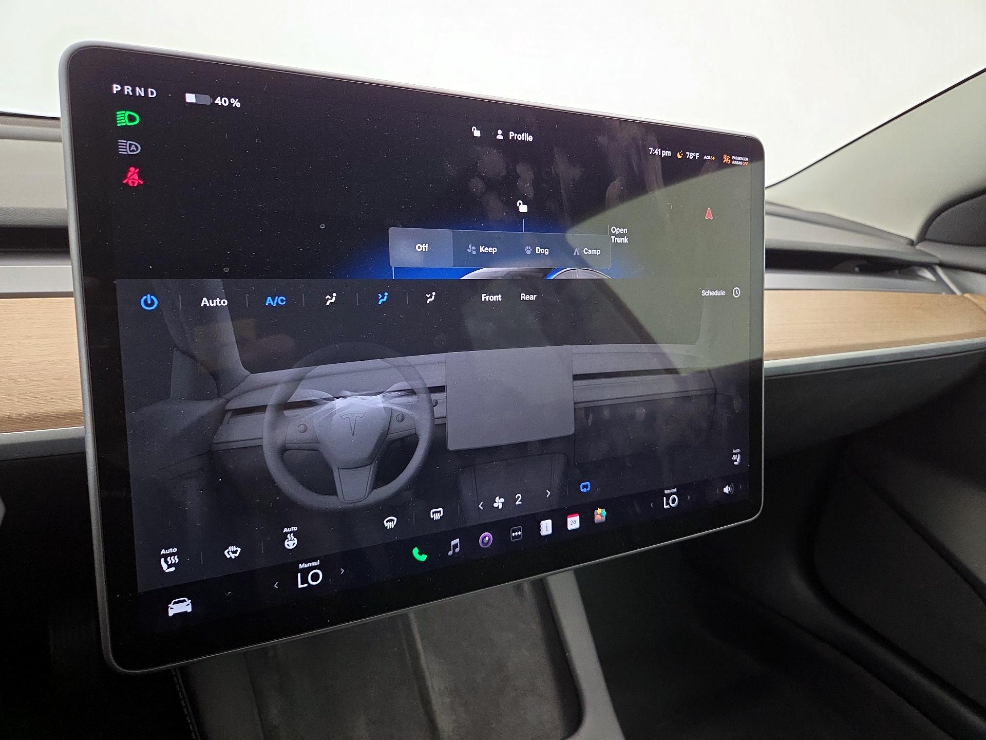 Thumbnail: 2022 Tesla Model 3 - 16