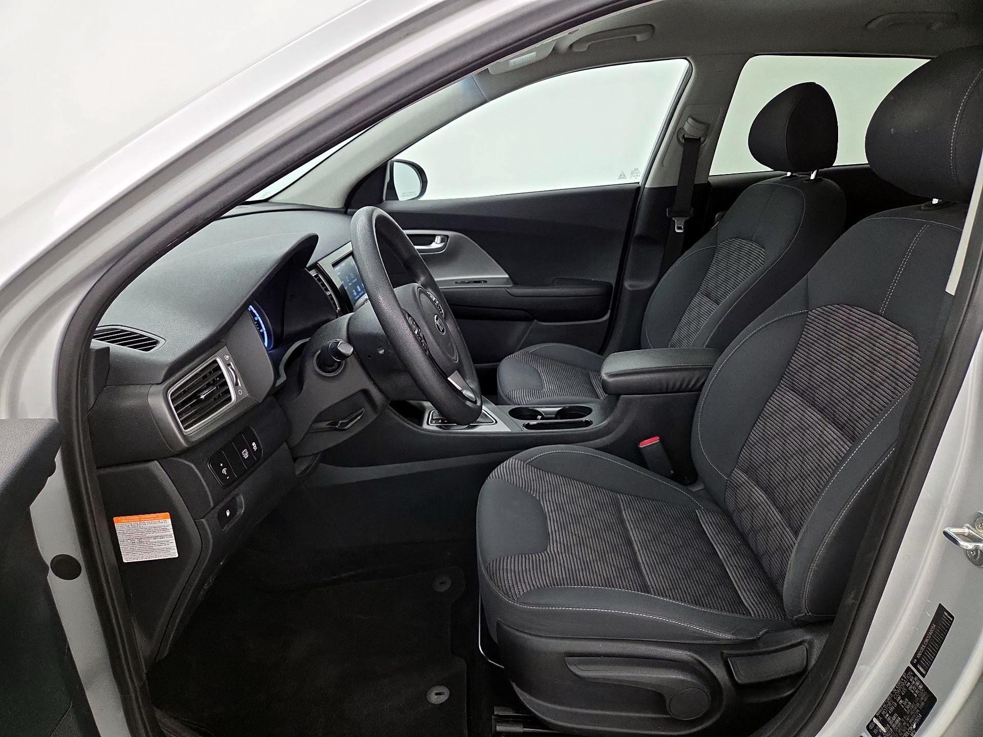 Thumbnail: 2019 Kia Niro - 11