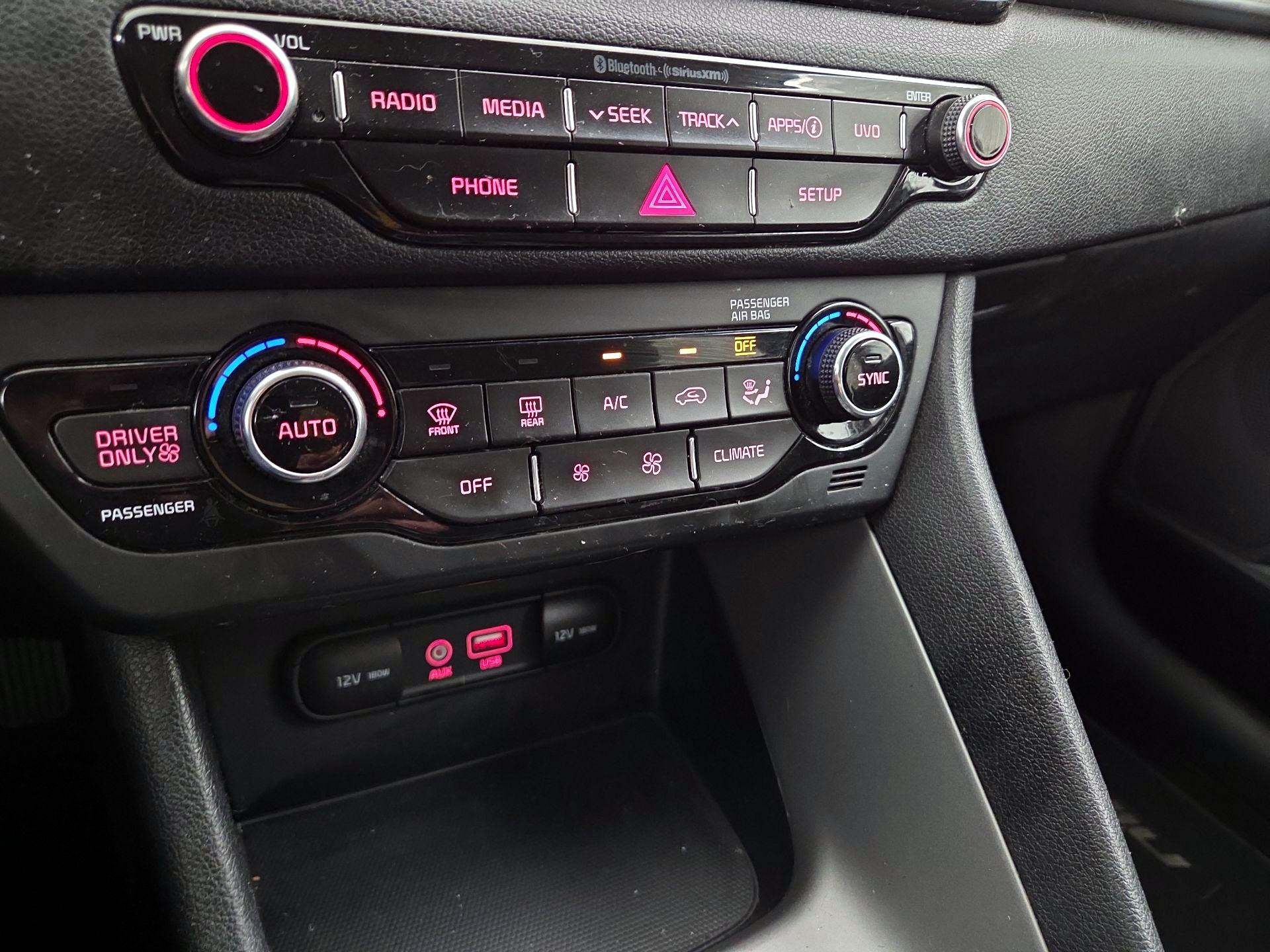 Thumbnail: 2019 Kia Niro - 16