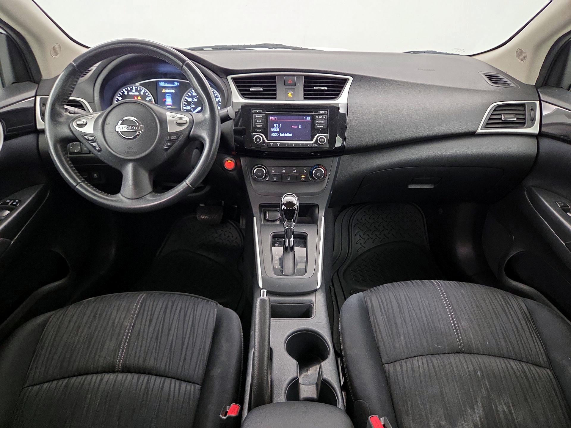 Thumbnail: 2017 Nissan Sentra - 9