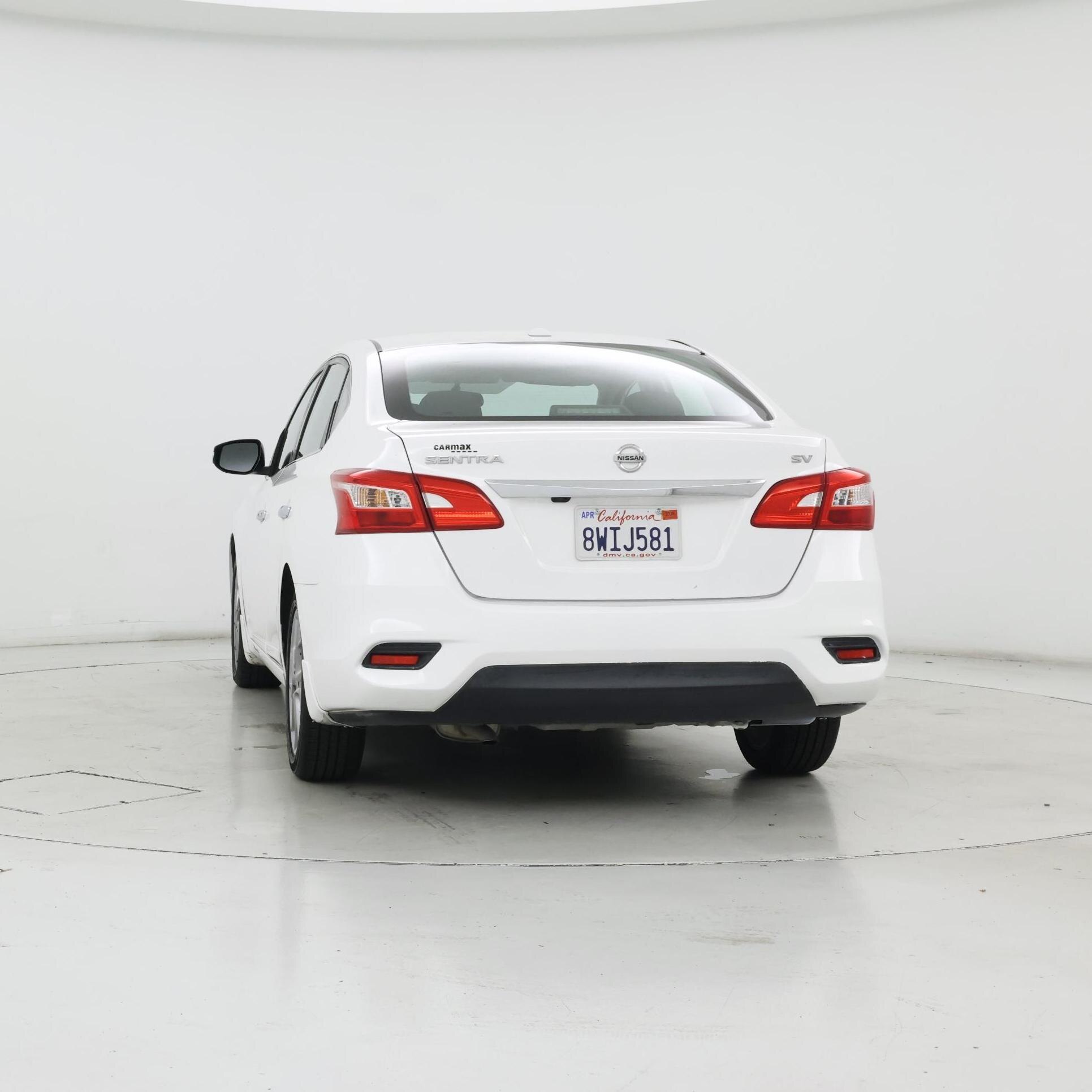Thumbnail: 2017 Nissan Sentra - 6