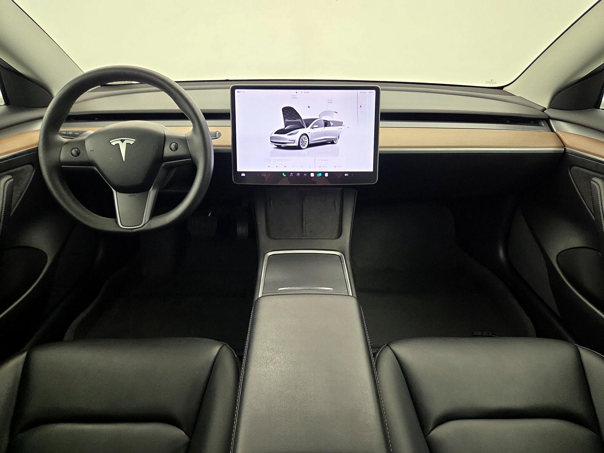 Thumbnail: 2022 Tesla Model 3 - 9